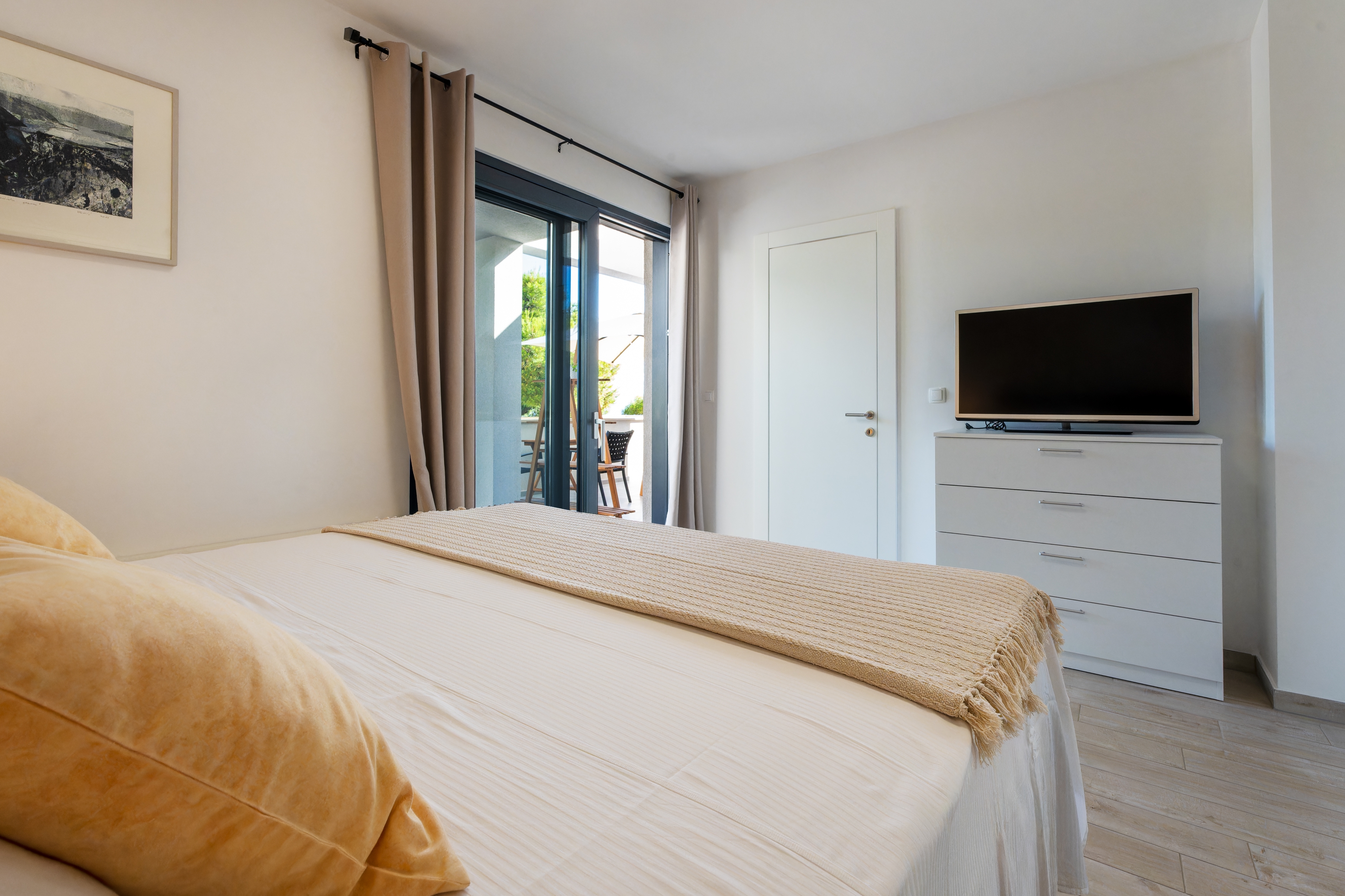 Two bedroom apartment with terrace and sea view Krvavica, Makarska  A-a
