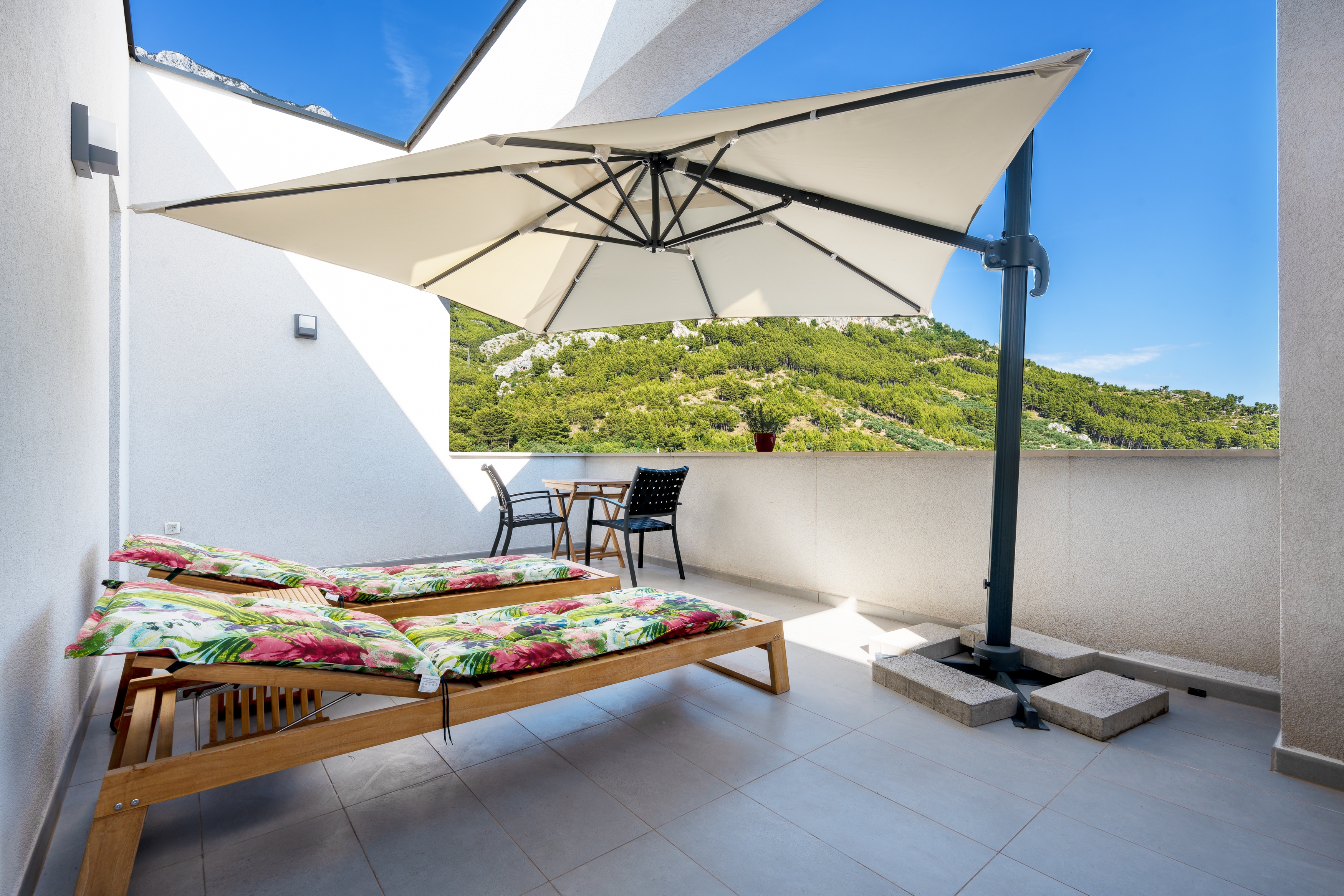 Two bedroom apartment with terrace and sea view Krvavica, Makarska  A-a