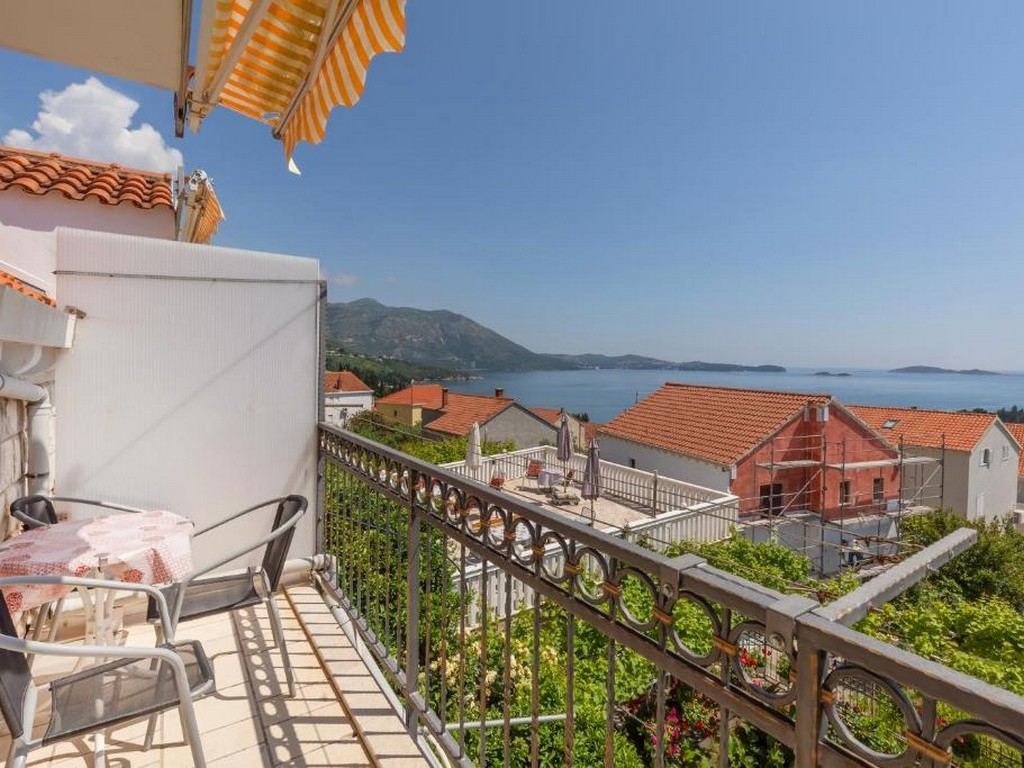 Room with balcony and sea view Mlini, Dubrovnik  S-a