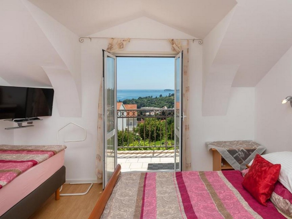 Room with balcony and sea view Mlini, Dubrovnik  S-a