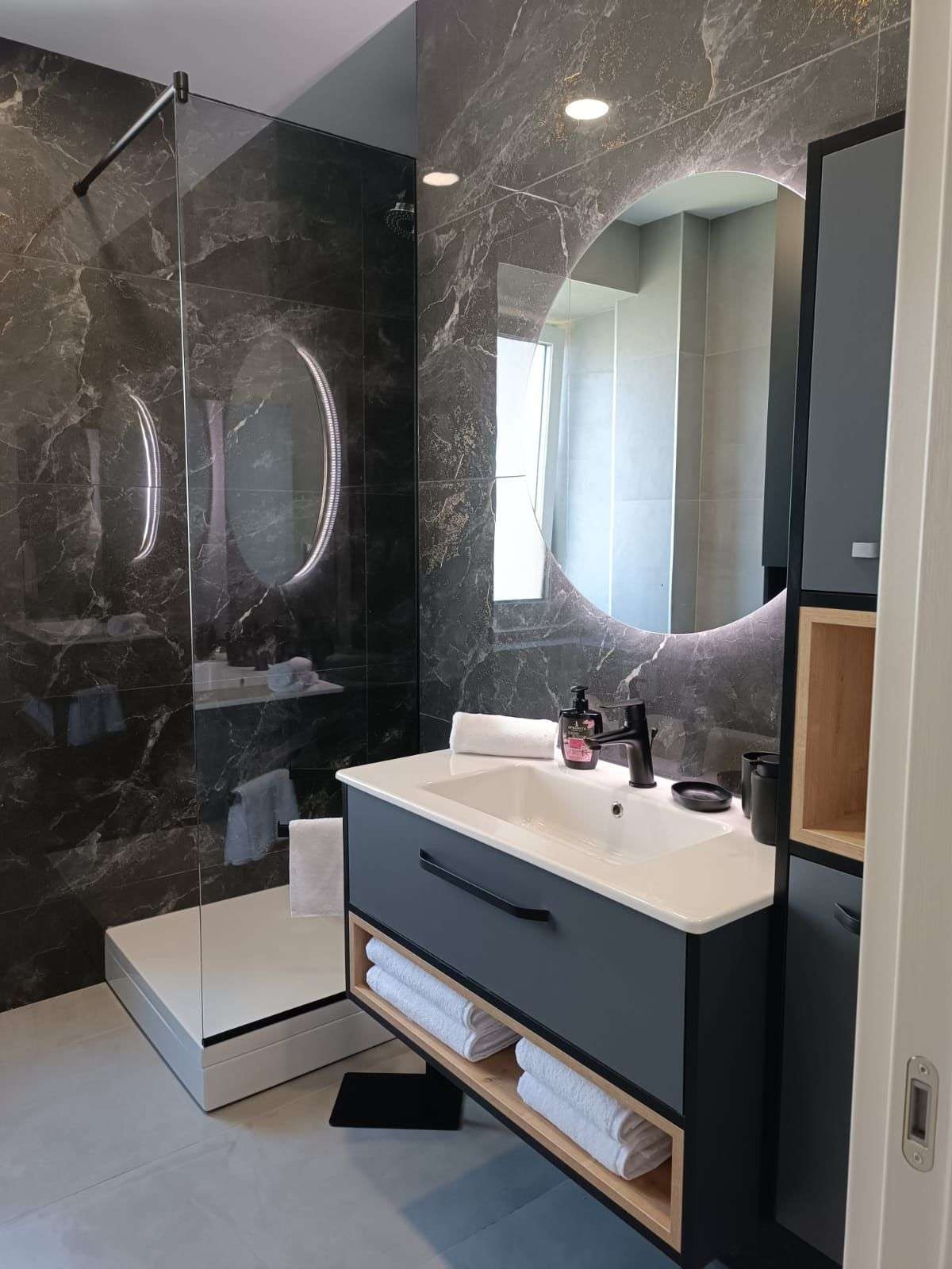Two bedroom apartment with balcony and sea view Split  A-a