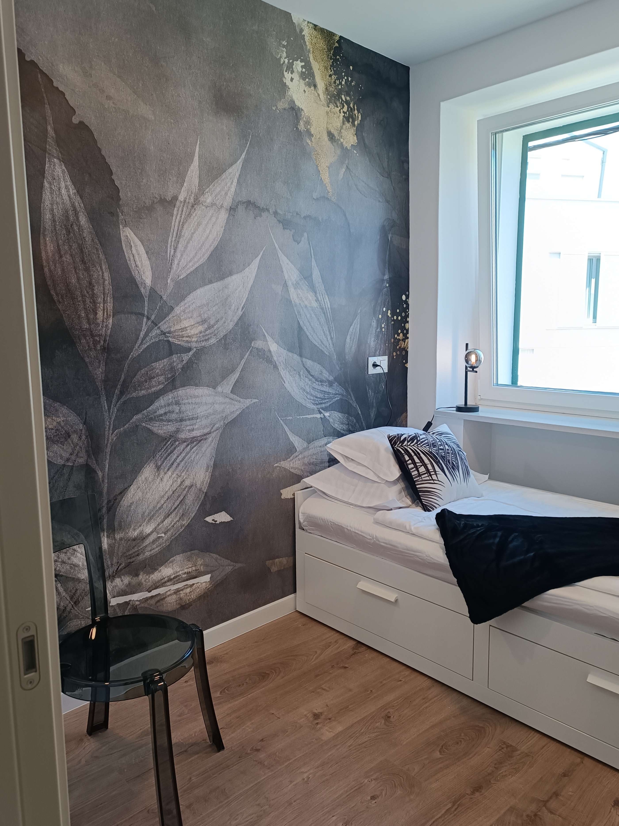 Two bedroom apartment with balcony and sea view Split  A-a