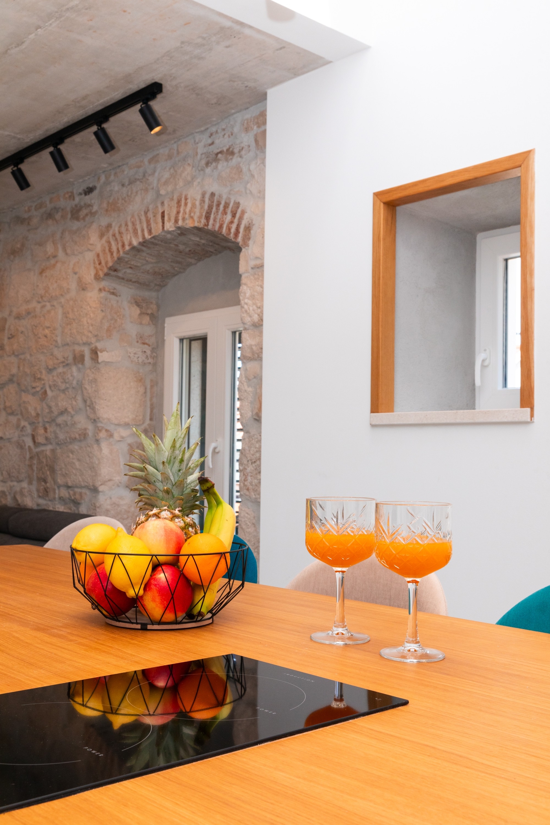 Two bedroom apartment with balcony Pučišća, Brač  A-a