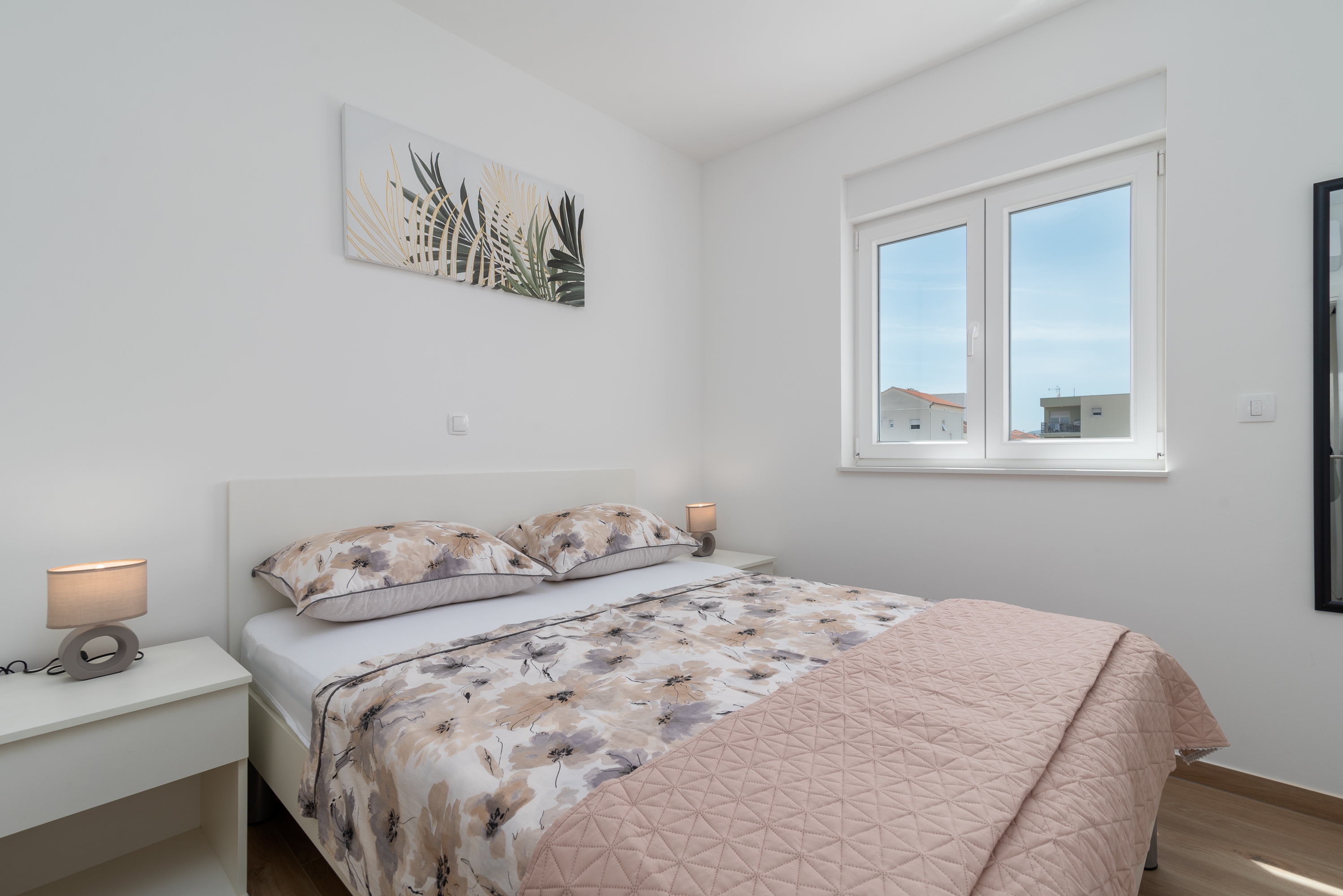 Two bedroom apartment with terrace Trogir  A-a