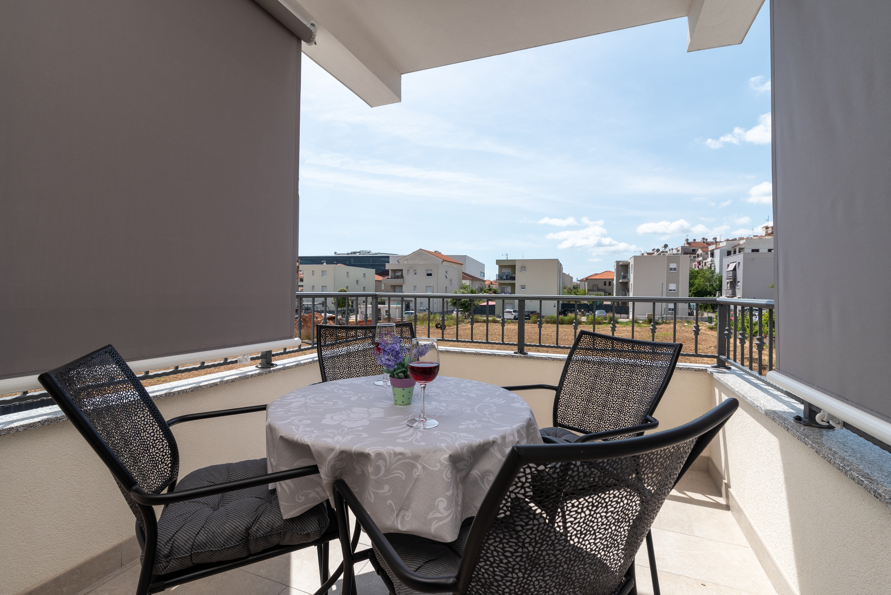 Two bedroom apartment with terrace Trogir  A-a