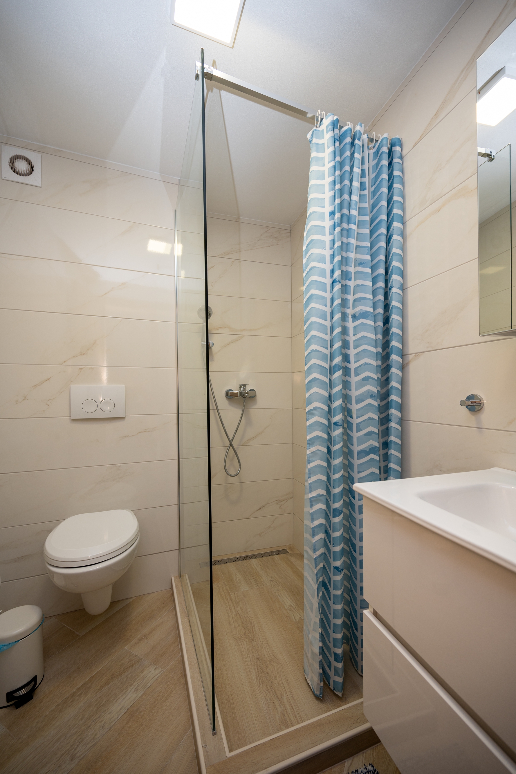 Four bedroom house with terrace and sea view Pakoštane, Biograd  K