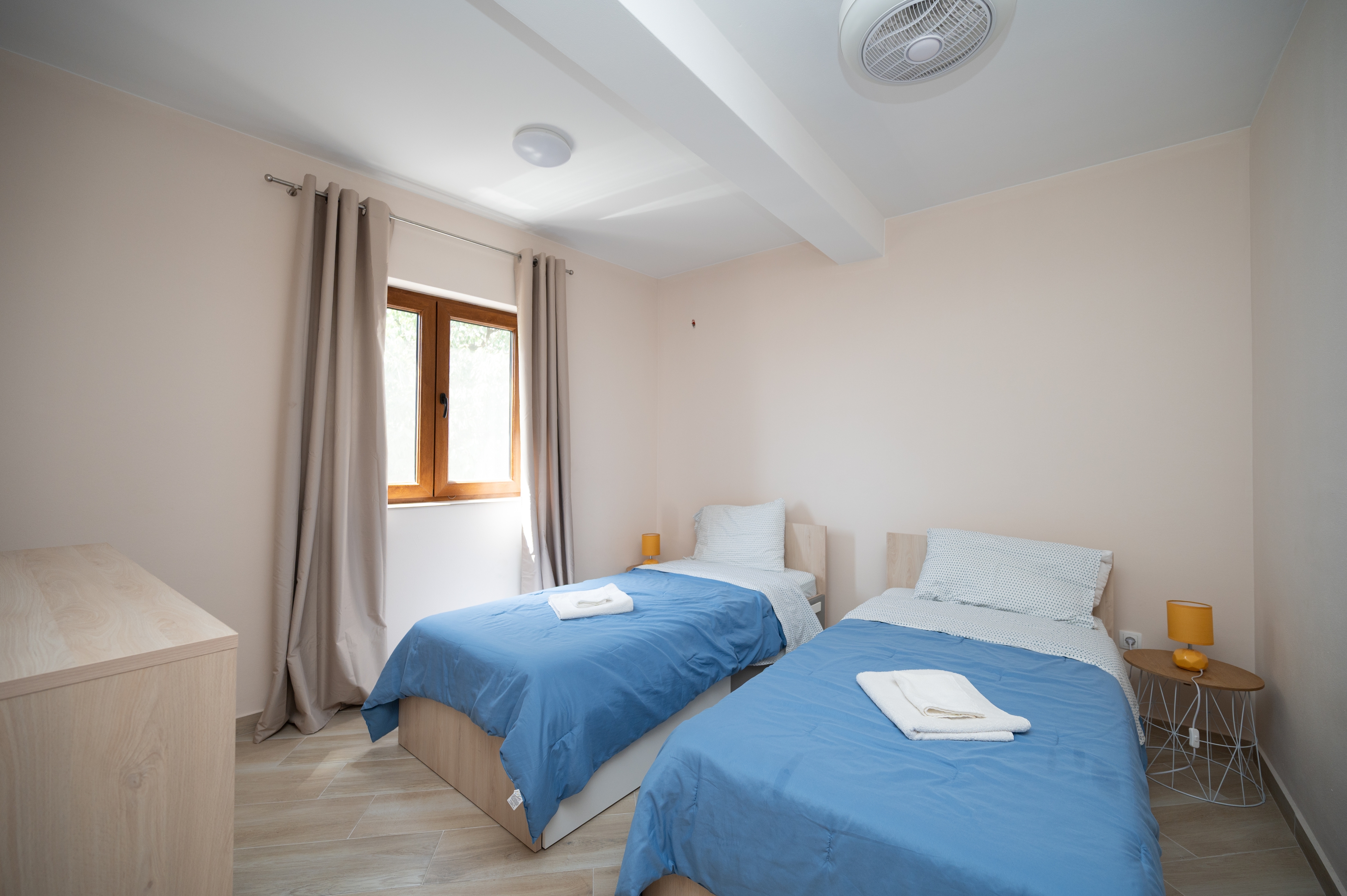 Four bedroom house with terrace and sea view Pakoštane, Biograd  K