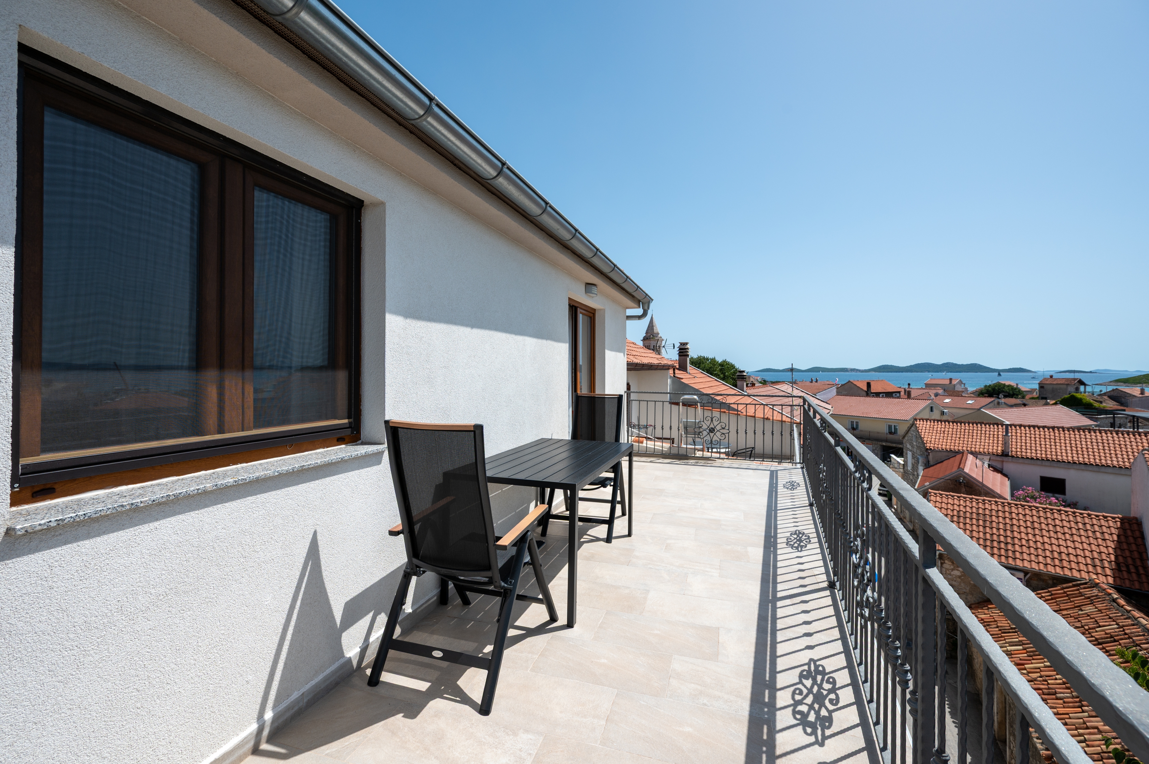 Four bedroom house with terrace and sea view Pakoštane, Biograd  K