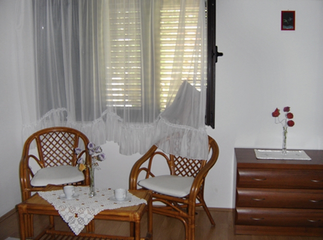 Three bedroom apartment with terrace and sea view Novi Vinodolski  A-a