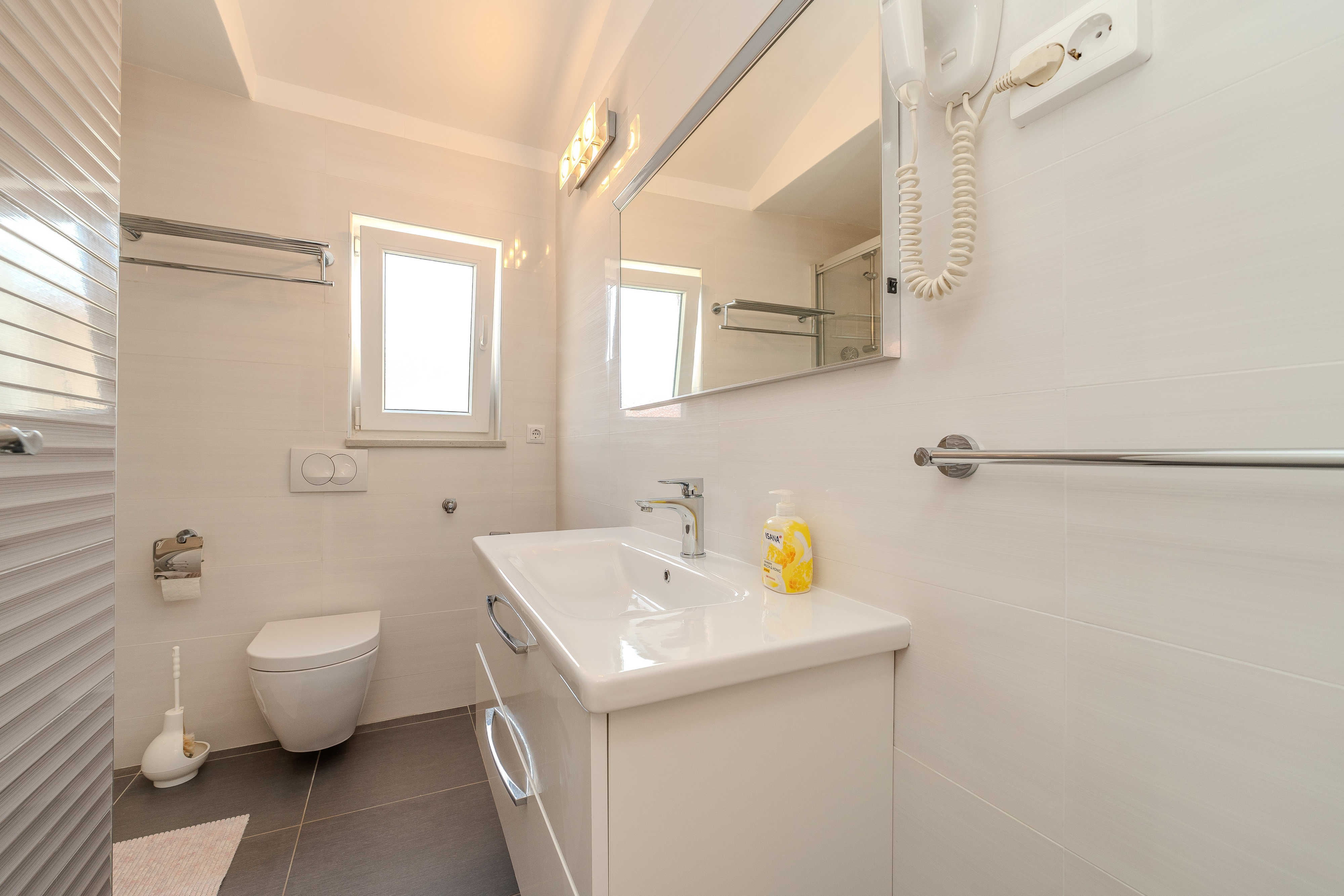 Two bedroom apartment with terrace and sea view Privlaka, Zadar  A-a