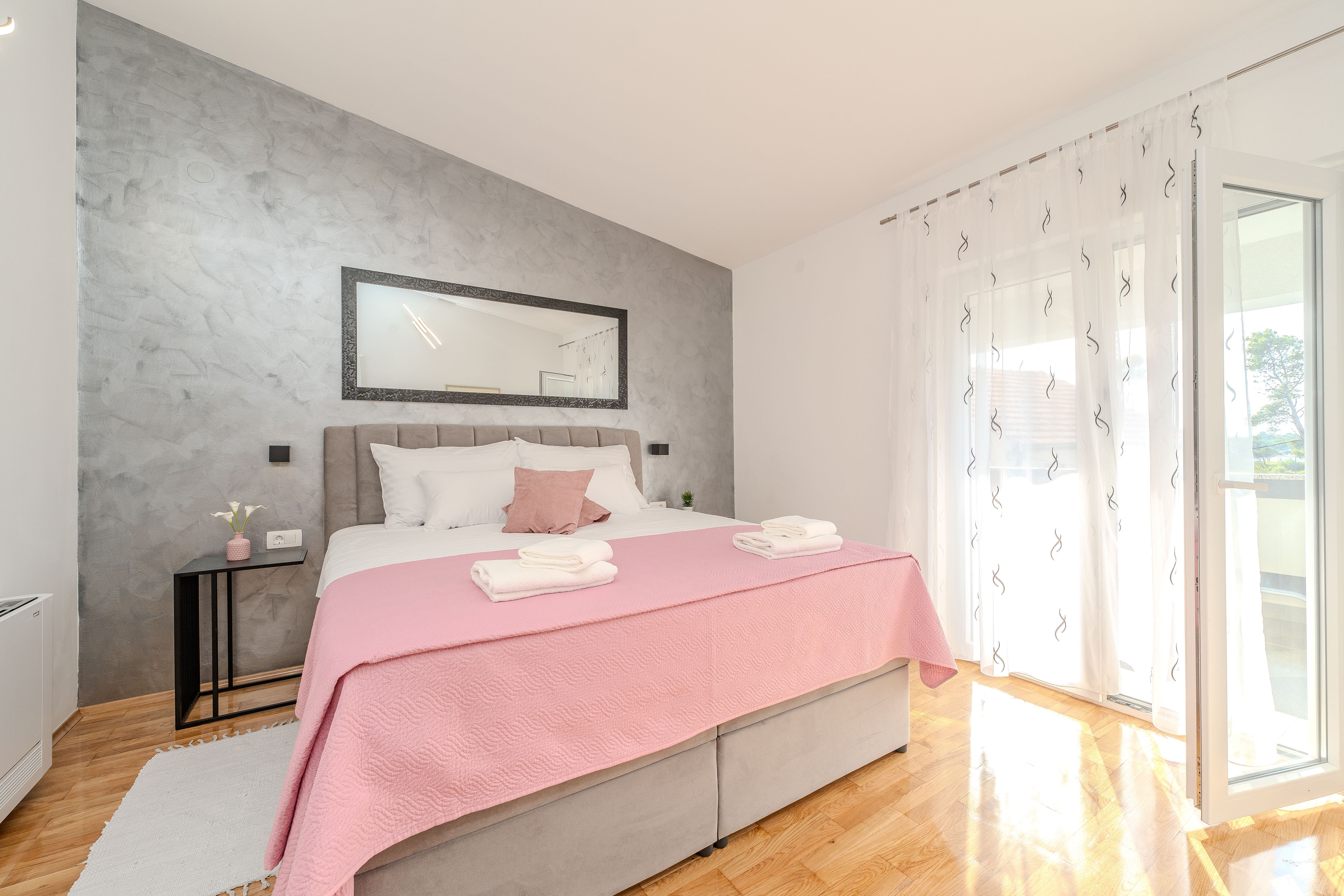 Two bedroom apartment with terrace and sea view Privlaka, Zadar  A-a