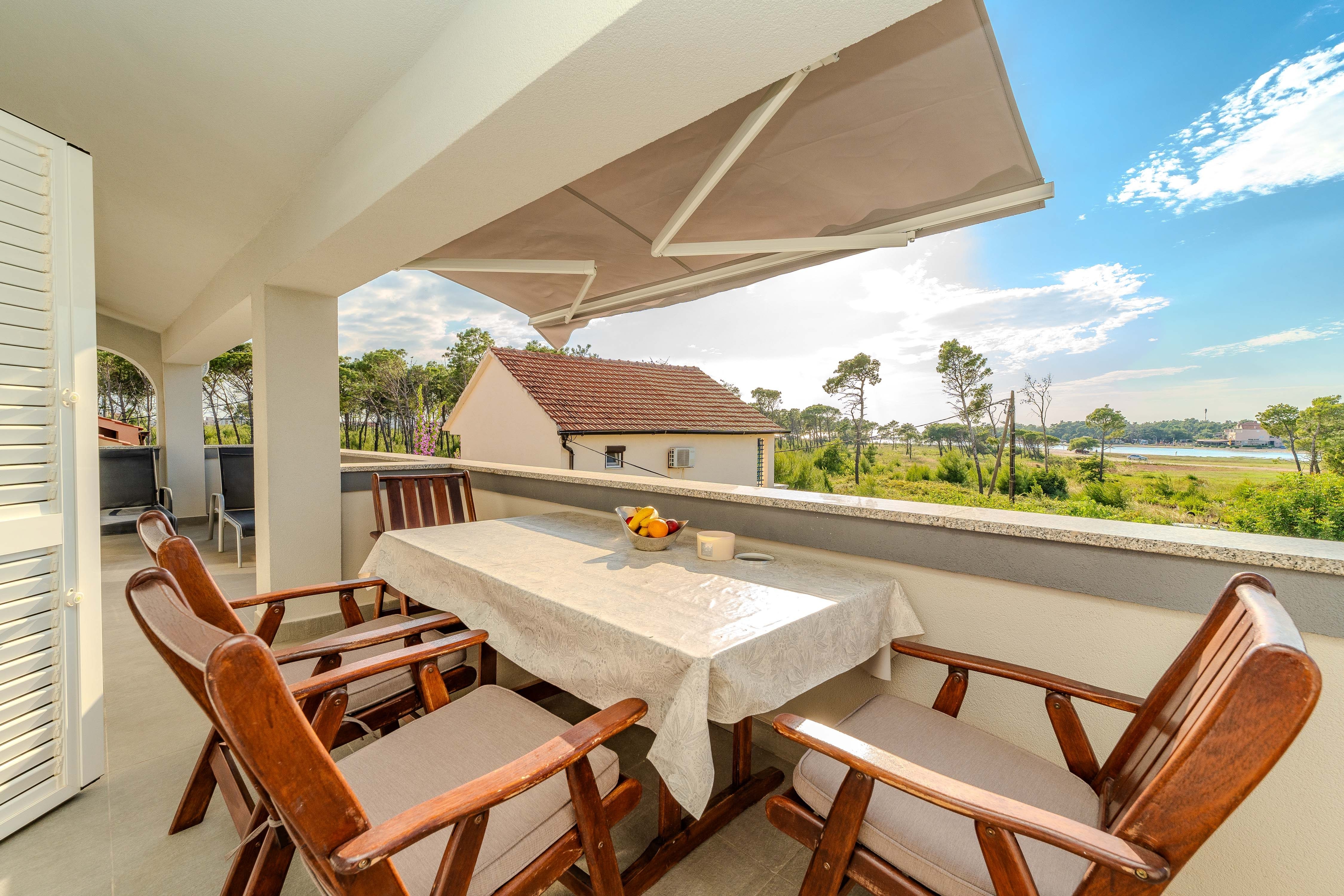 Two bedroom apartment with terrace and sea view Privlaka, Zadar (A-23472-a)