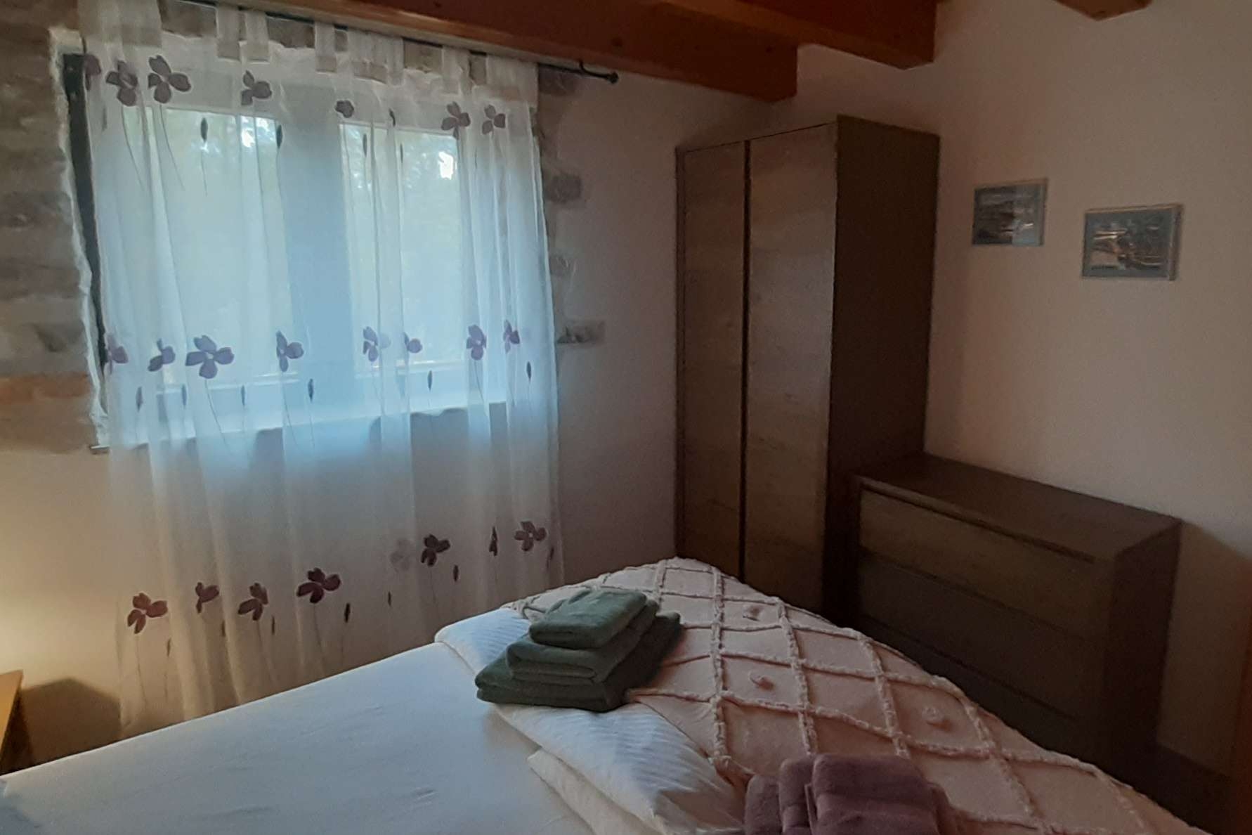 Three bedroom house with terrace Basina, Hvar  K