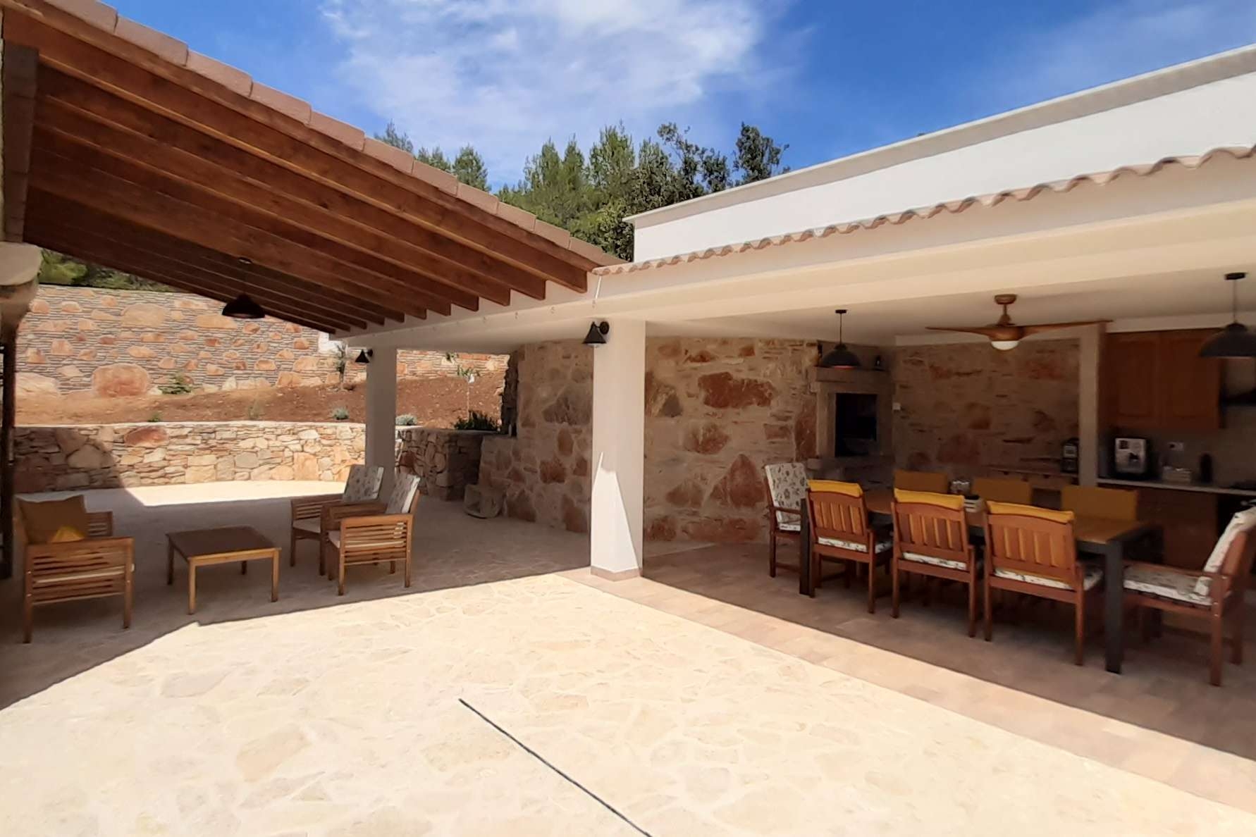 Three bedroom house with terrace Basina, Hvar  K