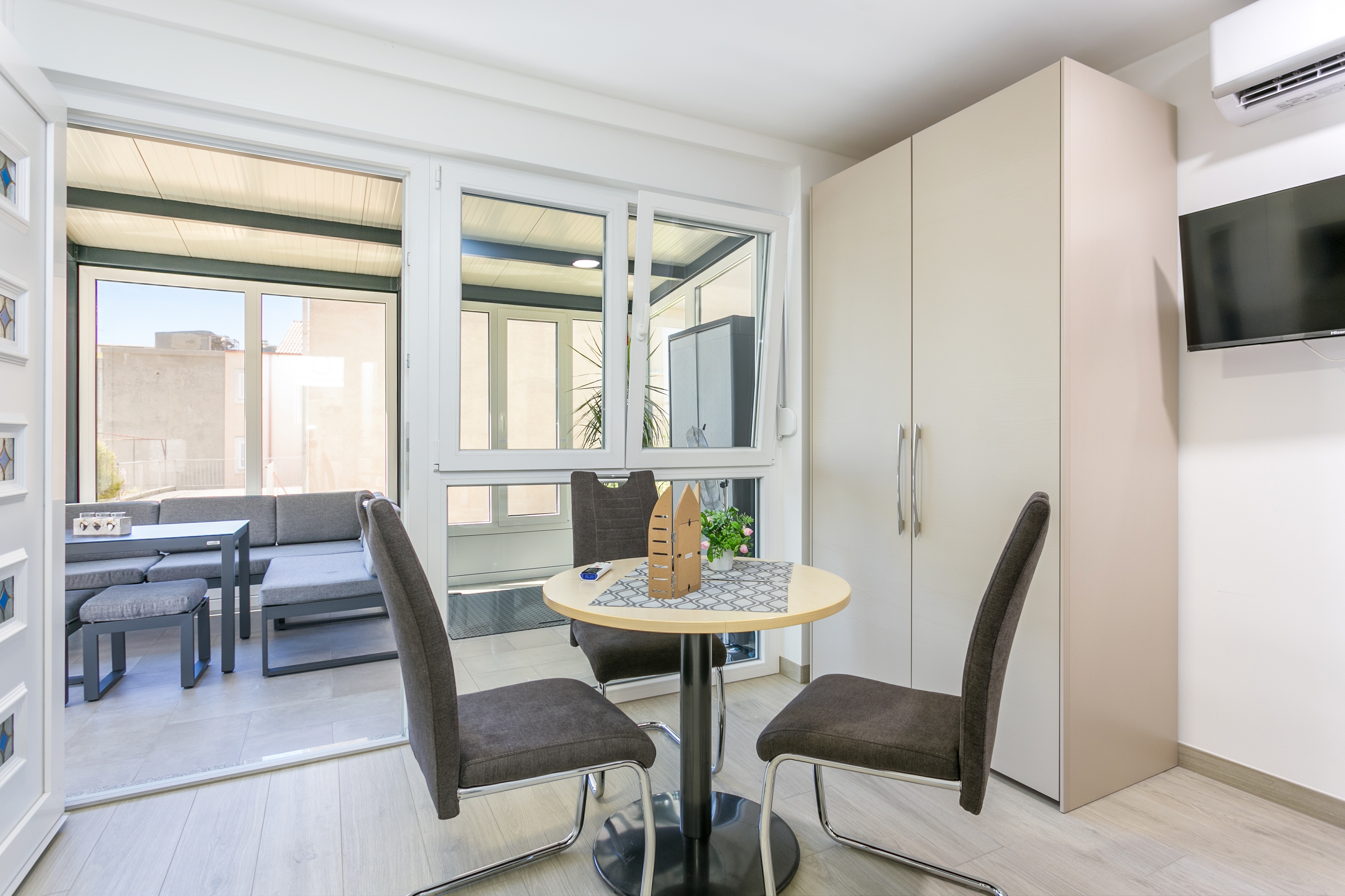 Studio flat with terrace Stobreč, Split  AS-a
