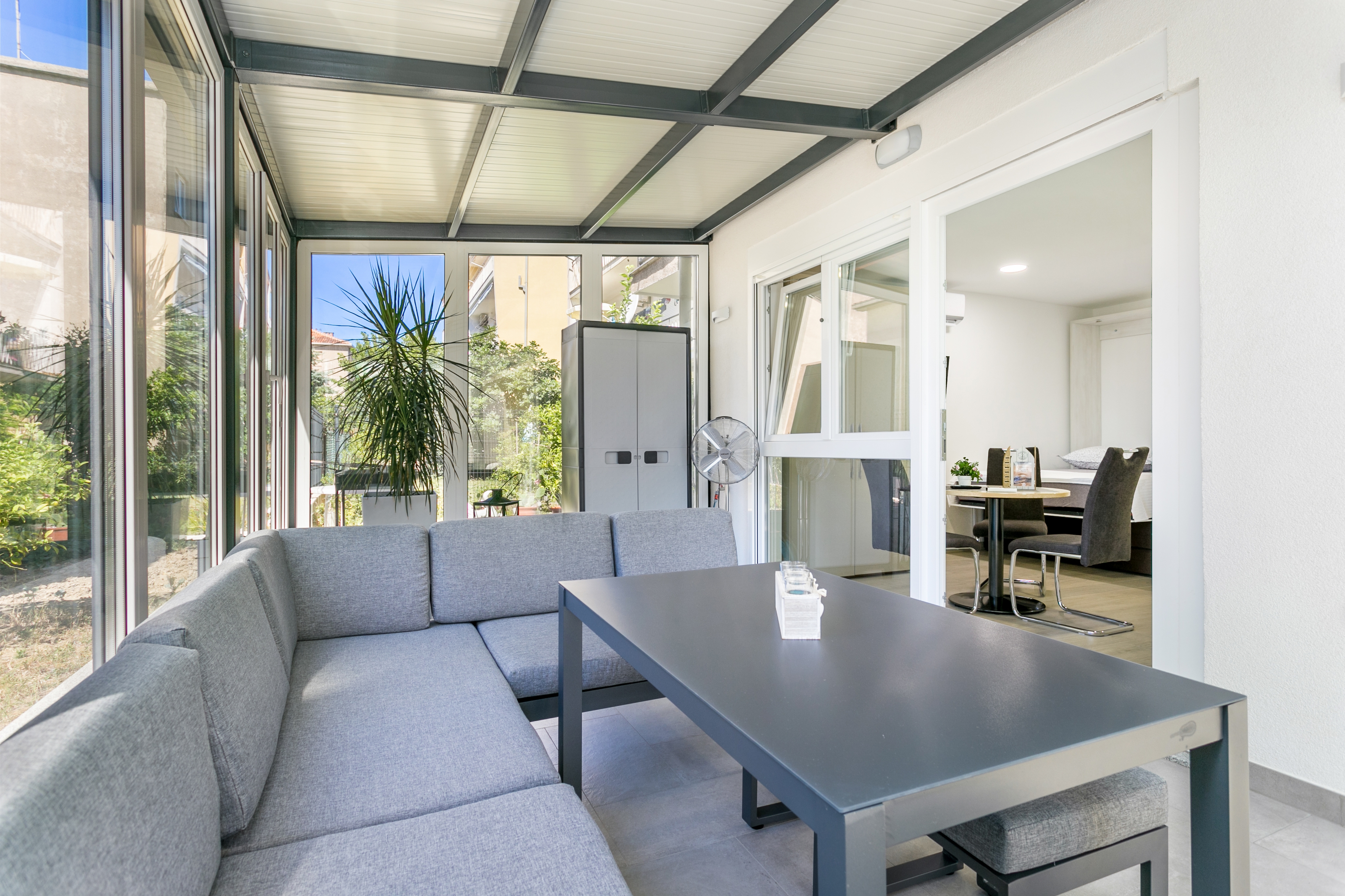 Studio flat with terrace Stobreč, Split  AS-a