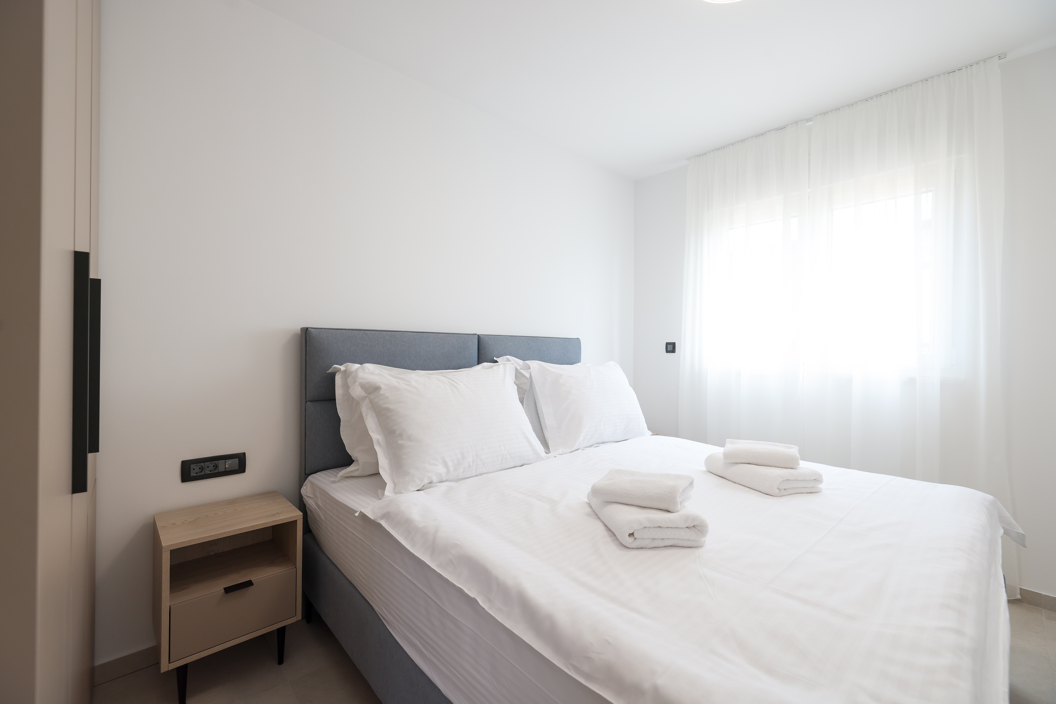 Two bedroom apartment with terrace Privlaka, Zadar  A-c
