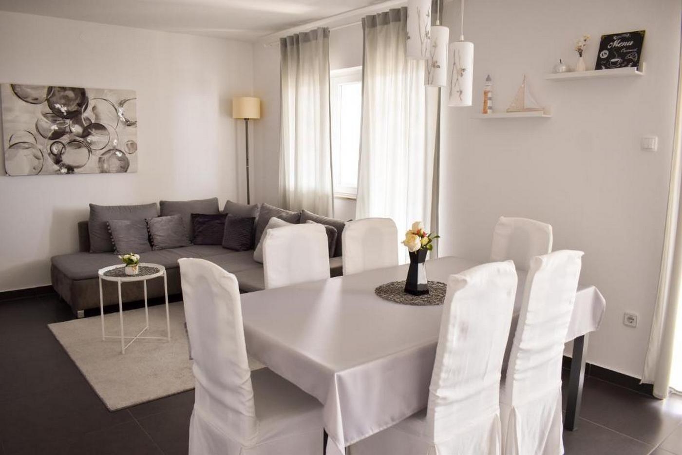 Top Novi Vinodolski Top Novi Vinodolski