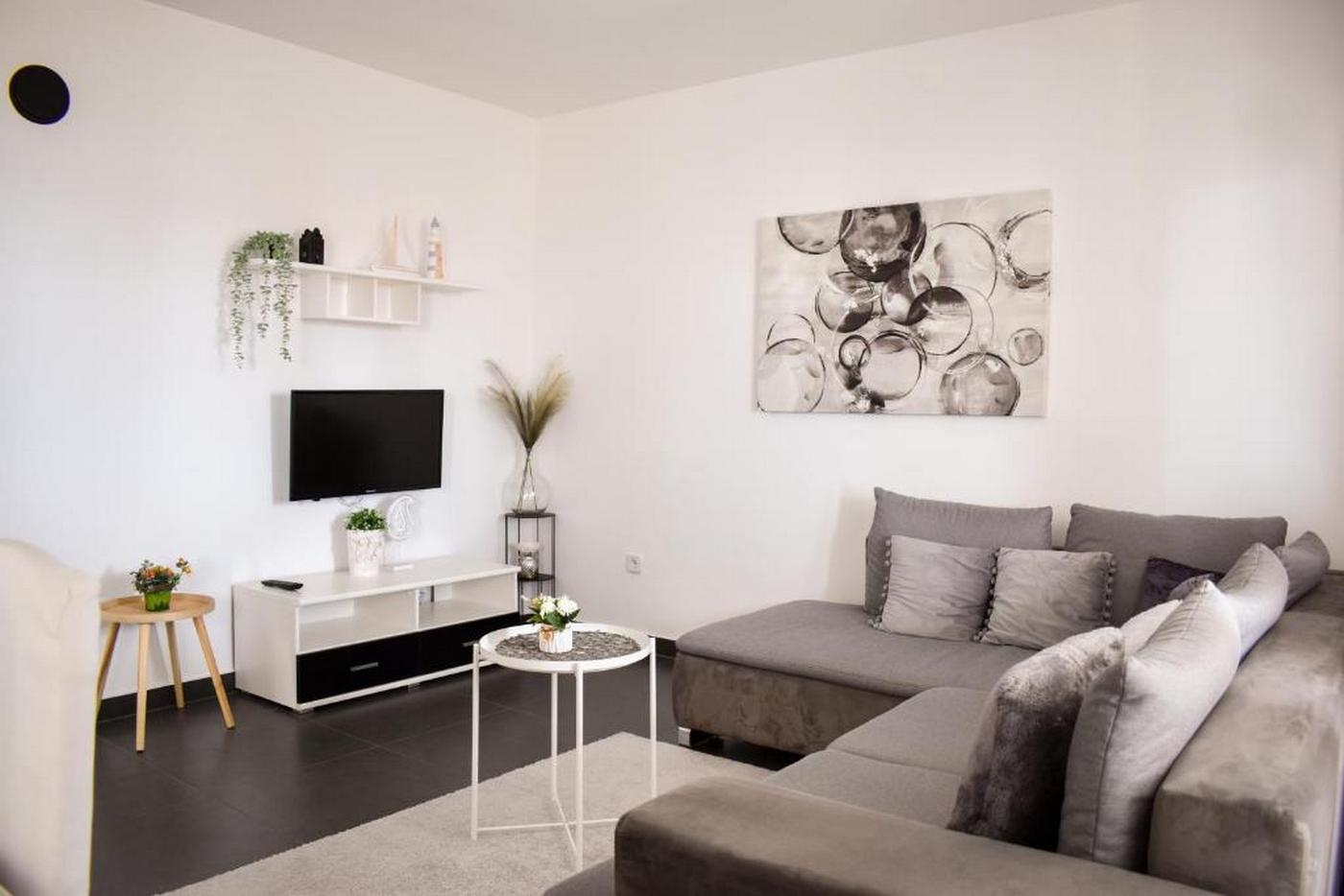 Two bedroom apartment with terrace and sea view Novi Vinodolski (A-2348-a)