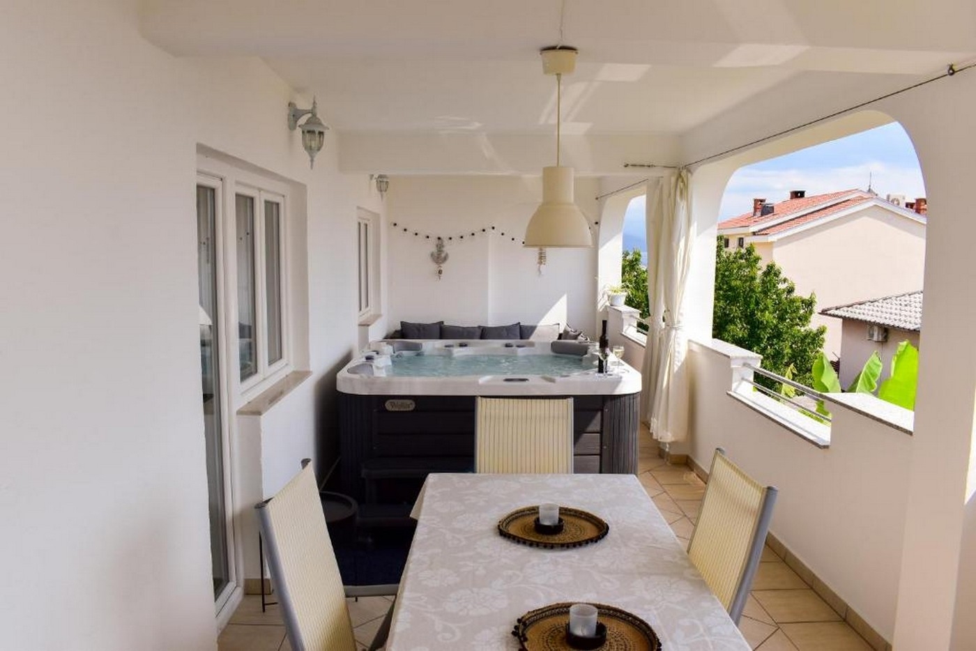 Two bedroom apartment with terrace and sea view Novi Vinodolski  A-a