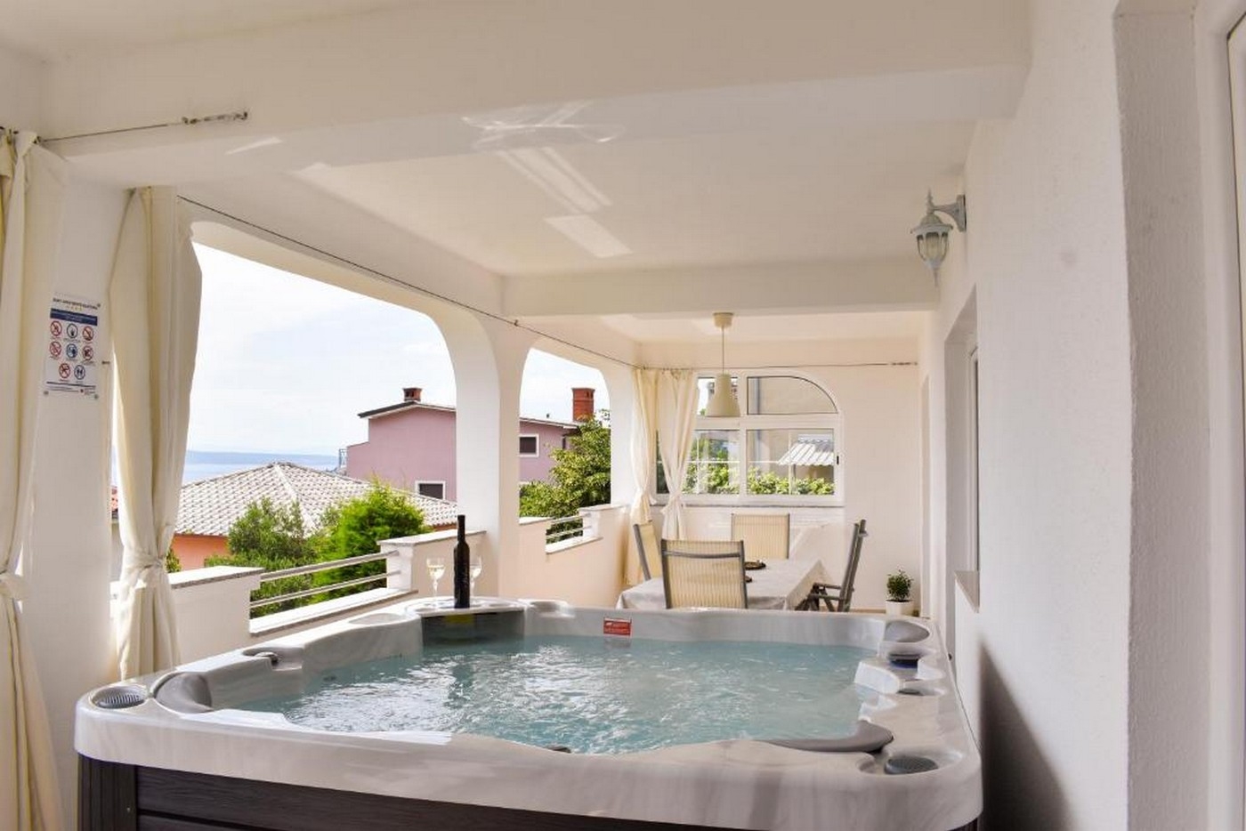 Two bedroom apartment with terrace and sea view Novi Vinodolski  A-a
