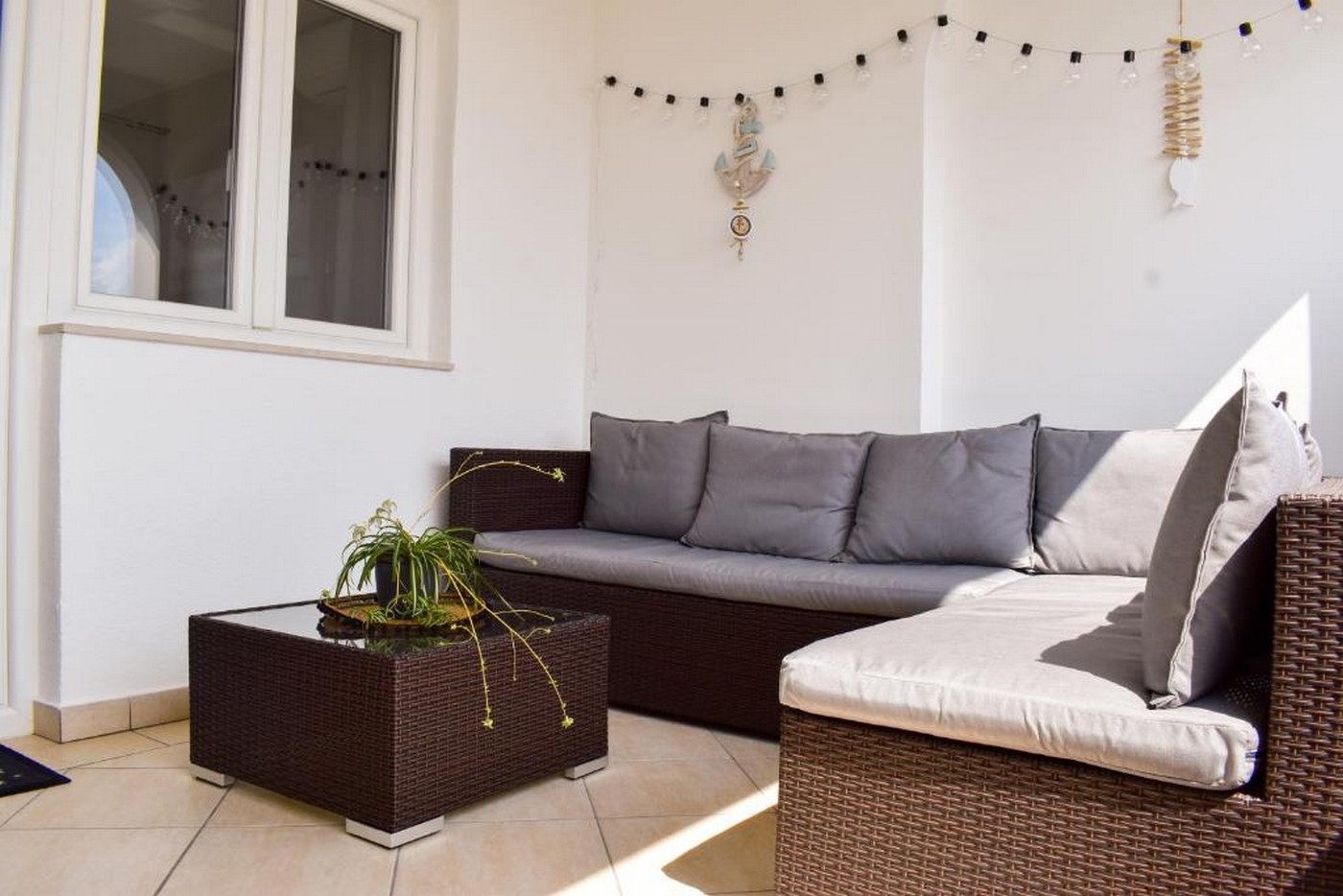 Two bedroom apartment with terrace and sea view Novi Vinodolski  A-a