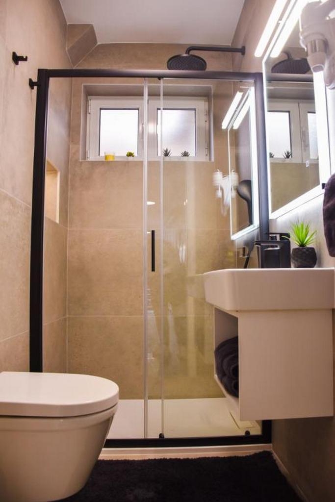 One bedroom apartment with terrace Novi Vinodolski  A-b