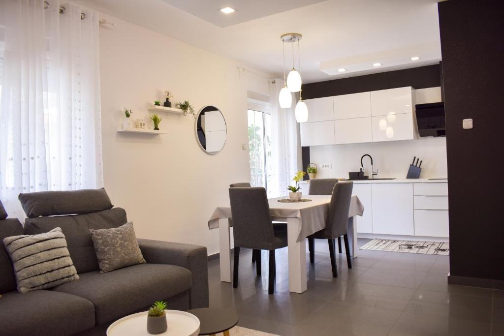 Top Novi Vinodolski Top Novi Vinodolski