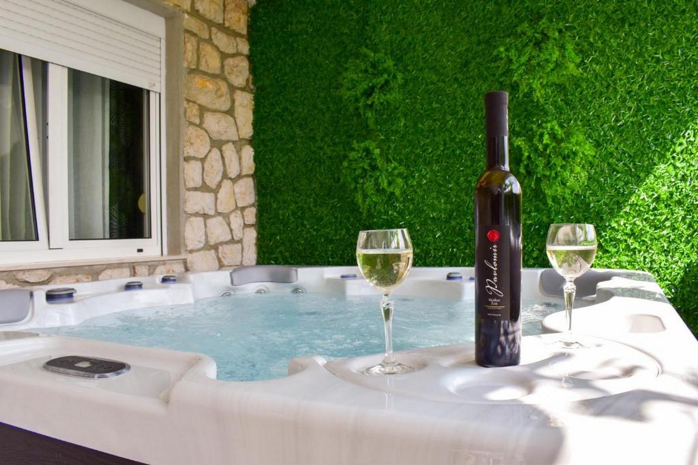 One bedroom apartment with terrace Novi Vinodolski (A-2348-b)