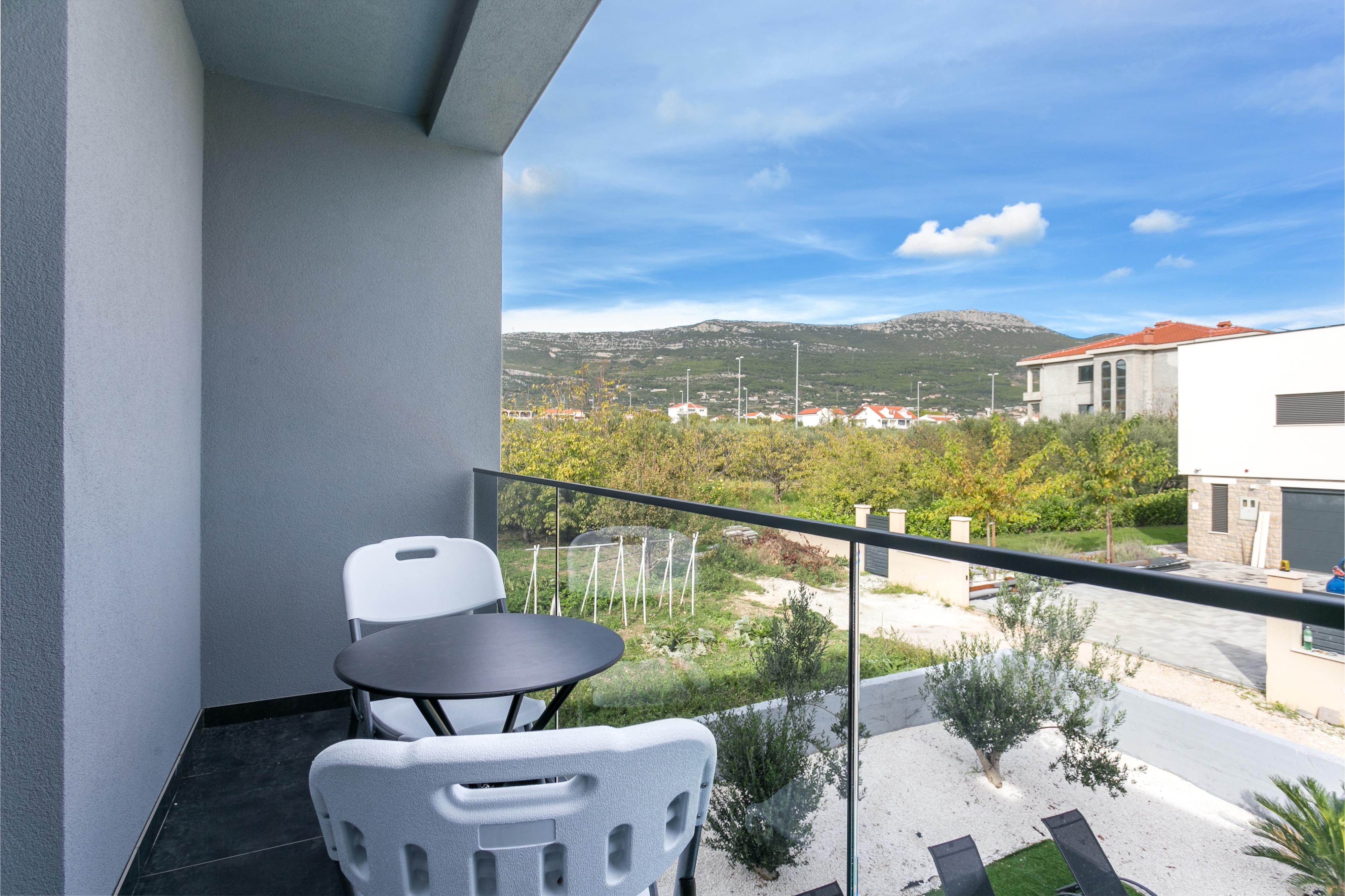 Comfortable and spacious house with terrace Kaštel Štafilić, Kaštela  K