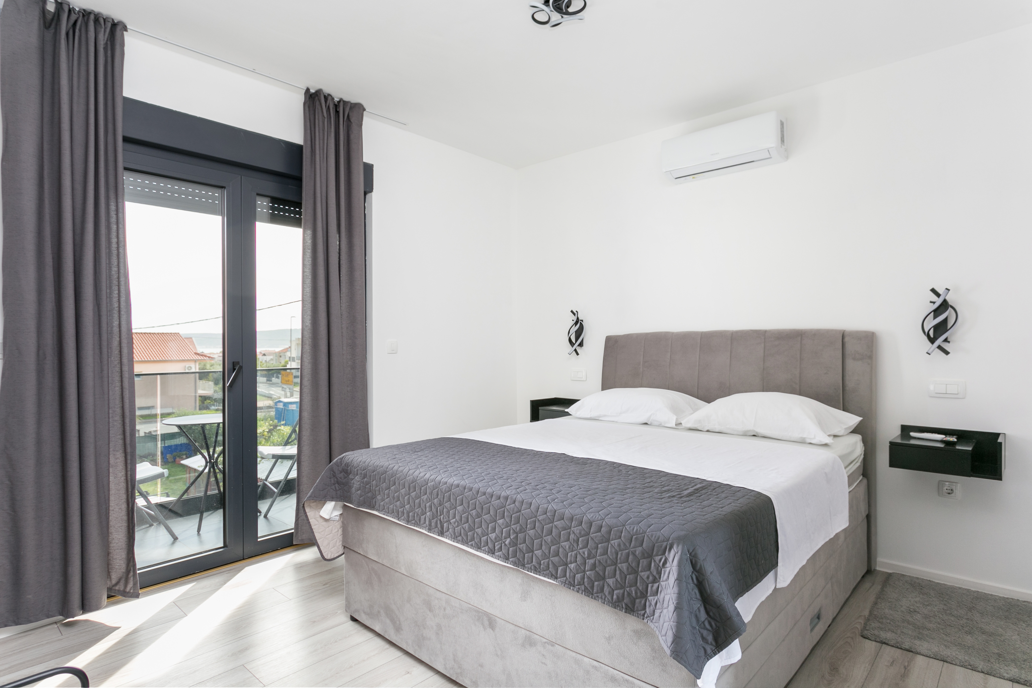 Comfortable and spacious house with terrace Kaštel Štafilić, Kaštela  K
