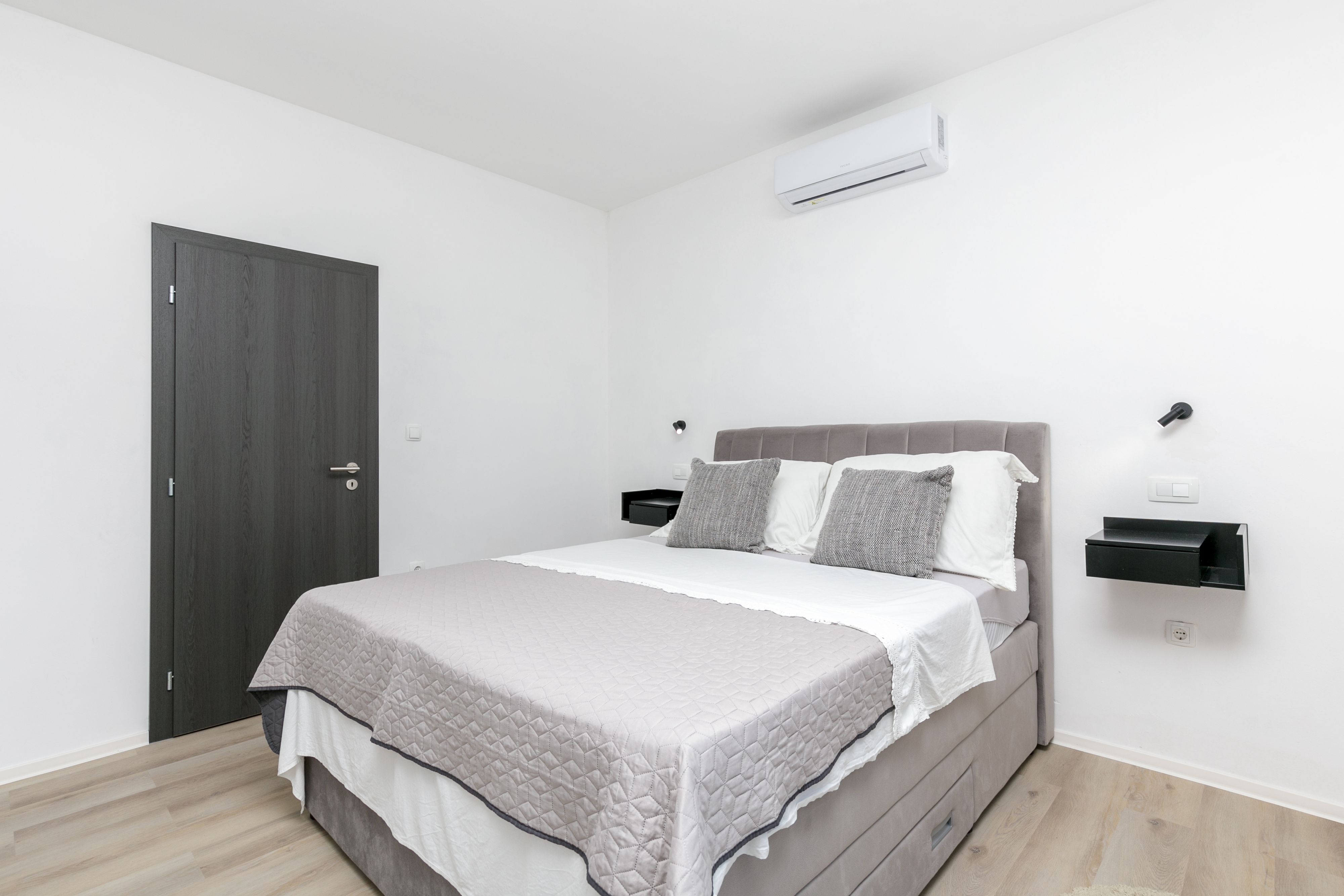 Comfortable and spacious house with terrace Kaštel Štafilić, Kaštela  K