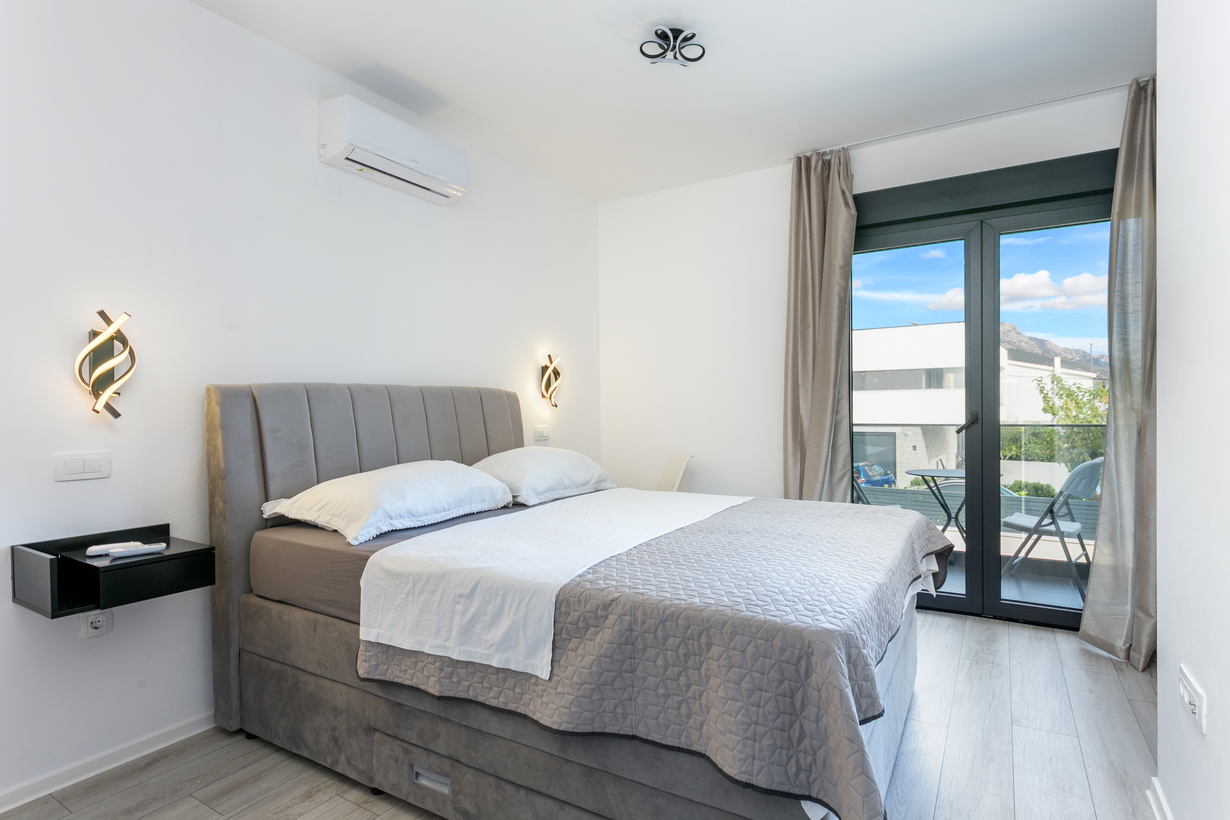 Comfortable and spacious house with terrace Kaštel Štafilić, Kaštela  K