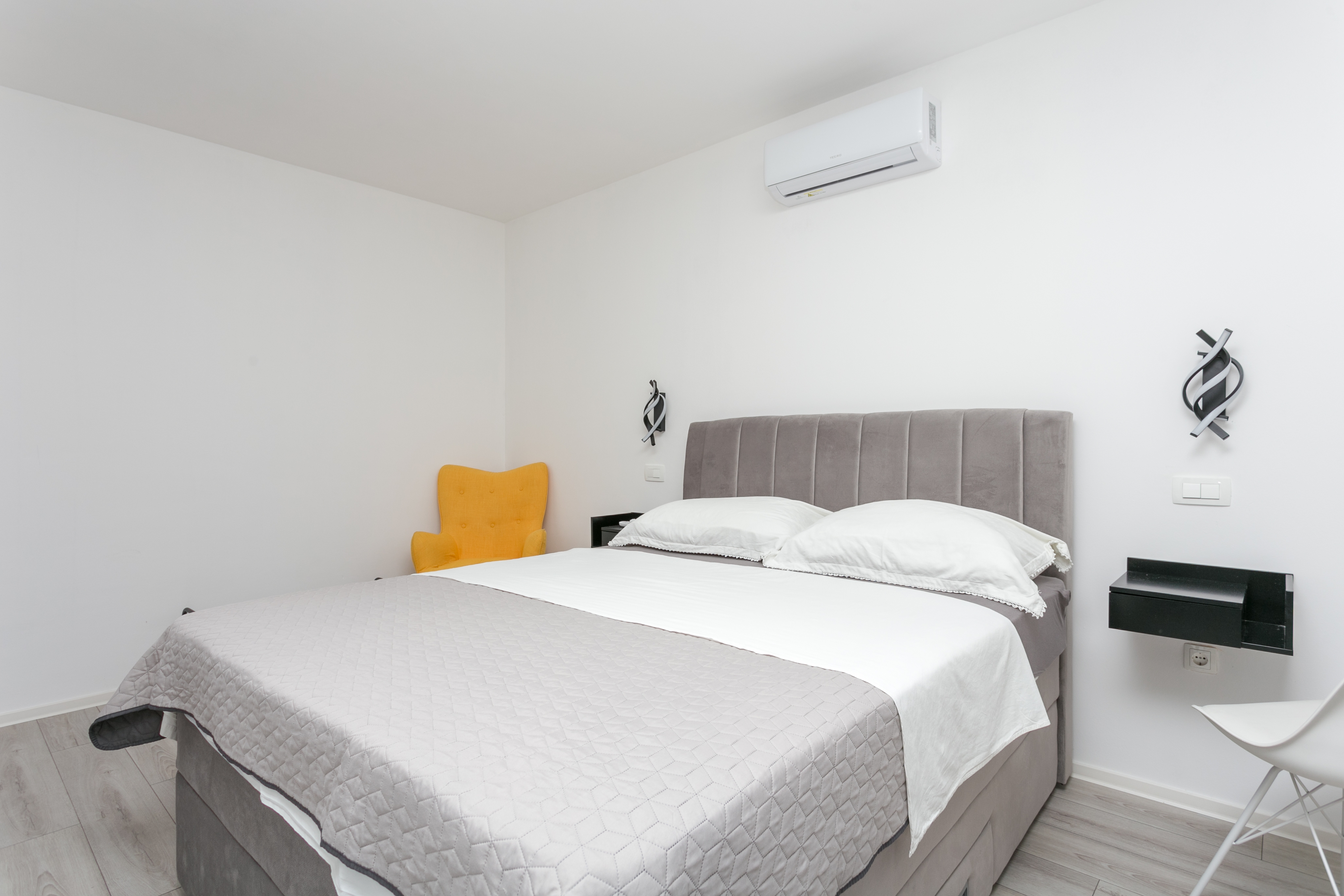 Comfortable and spacious house with terrace Kaštel Štafilić, Kaštela  K
