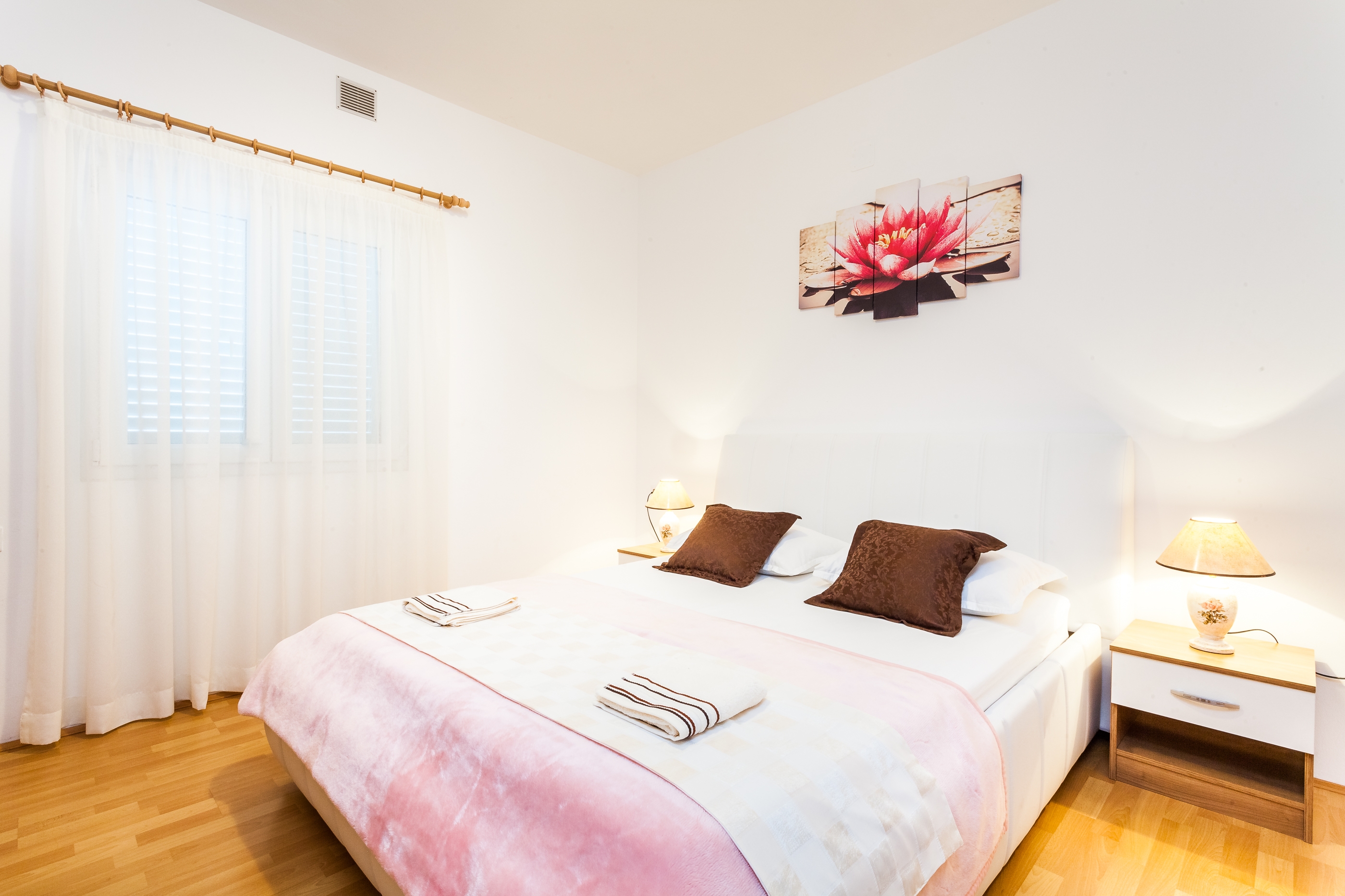Comfortable and spacious house near beach Gršćica, Korčula  K