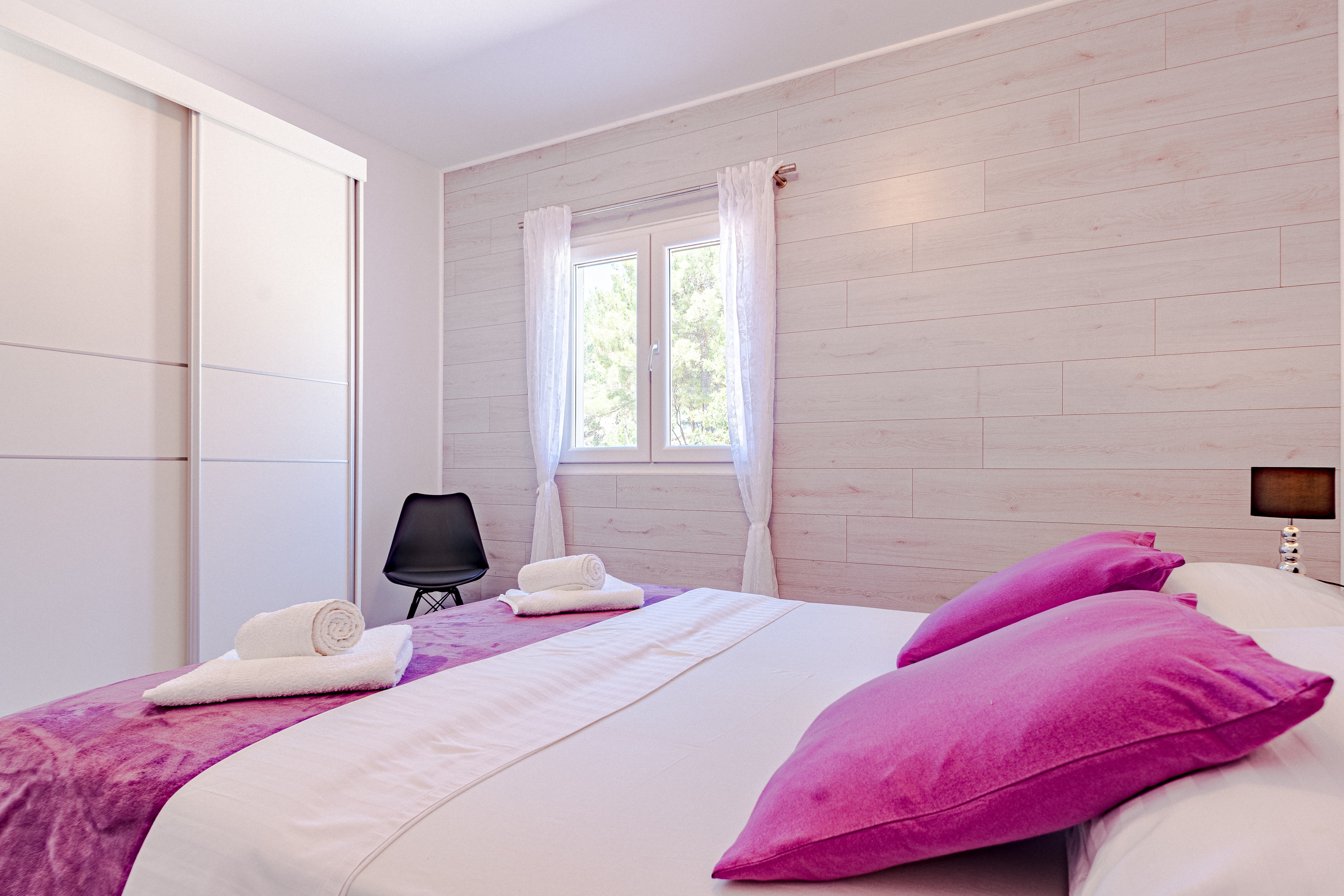 Comfortable and spacious house near beach Gršćica, Korčula  K