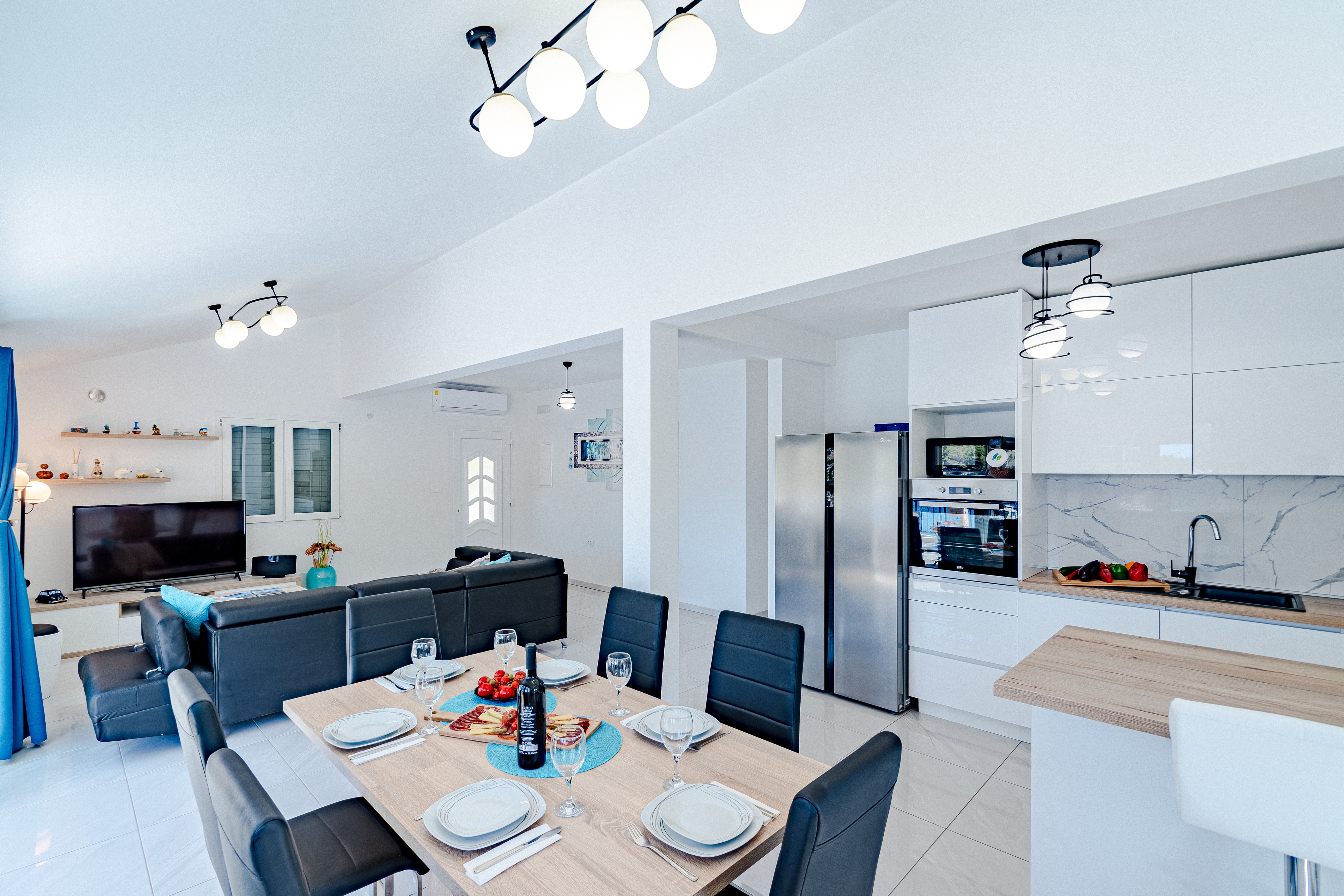 Comfortable and spacious house near beach Gršćica, Korčula  K