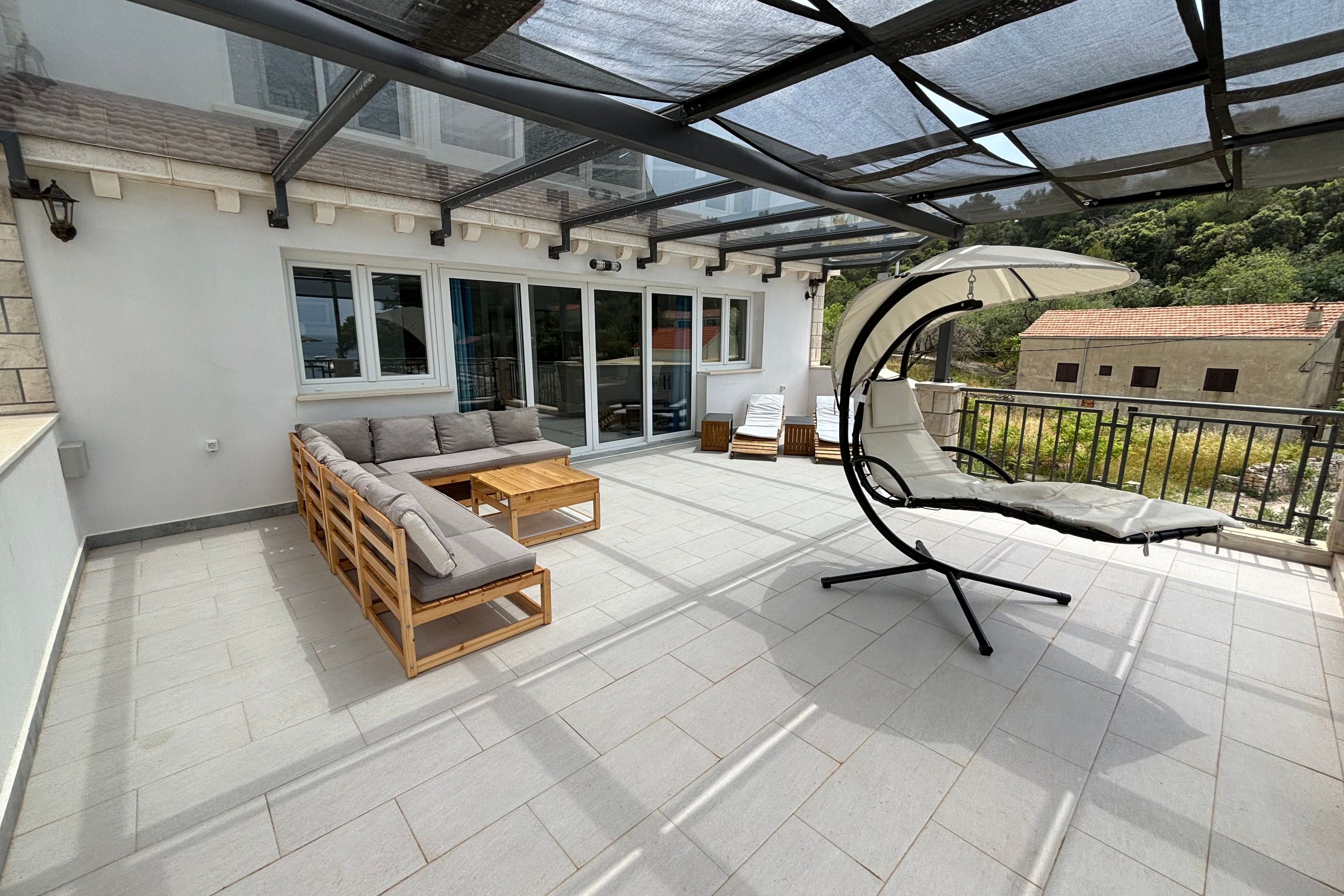 Comfortable and spacious house near beach Gršćica, Korčula  K