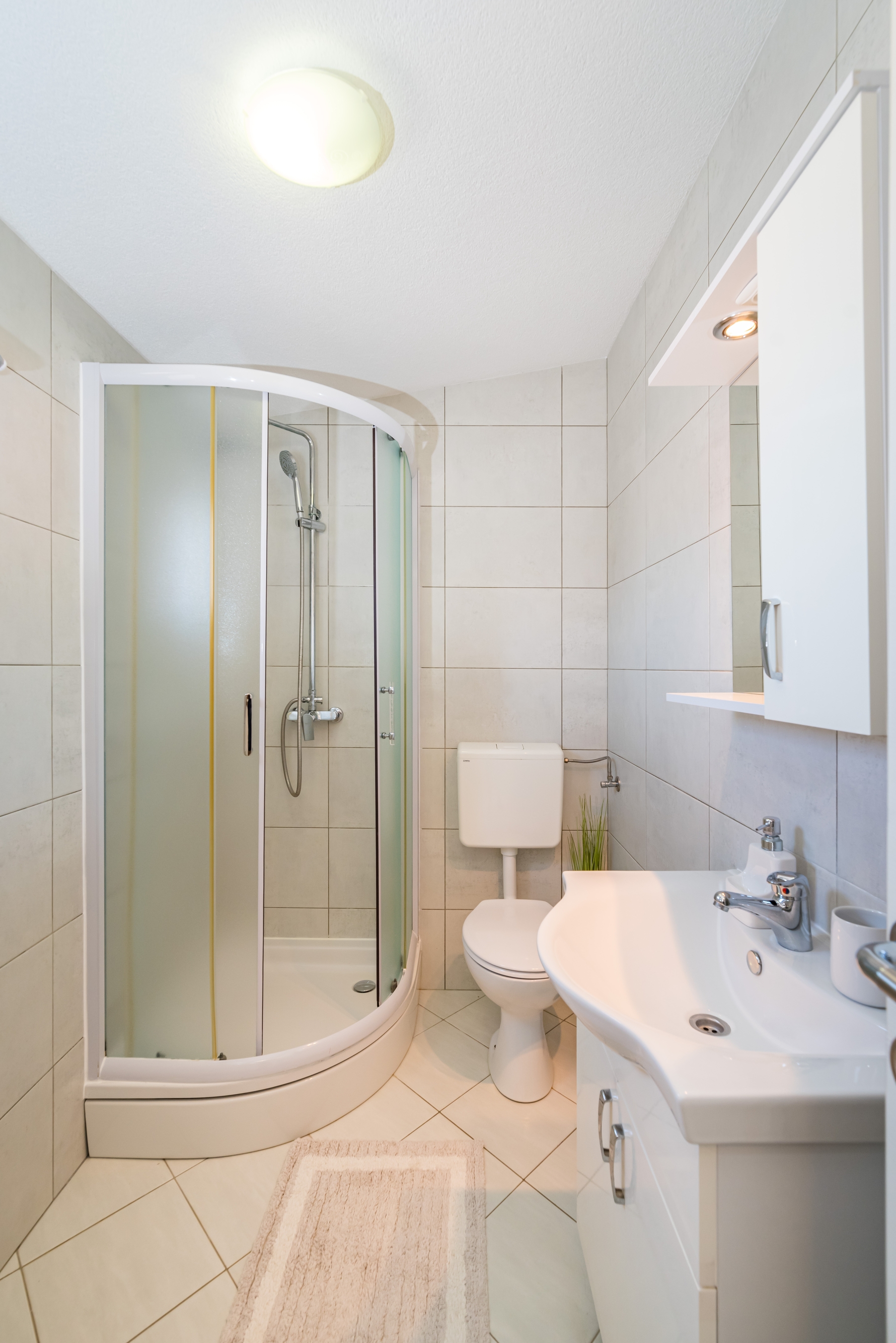 Two bedroom apartment with terrace Nin, Zadar  A-a