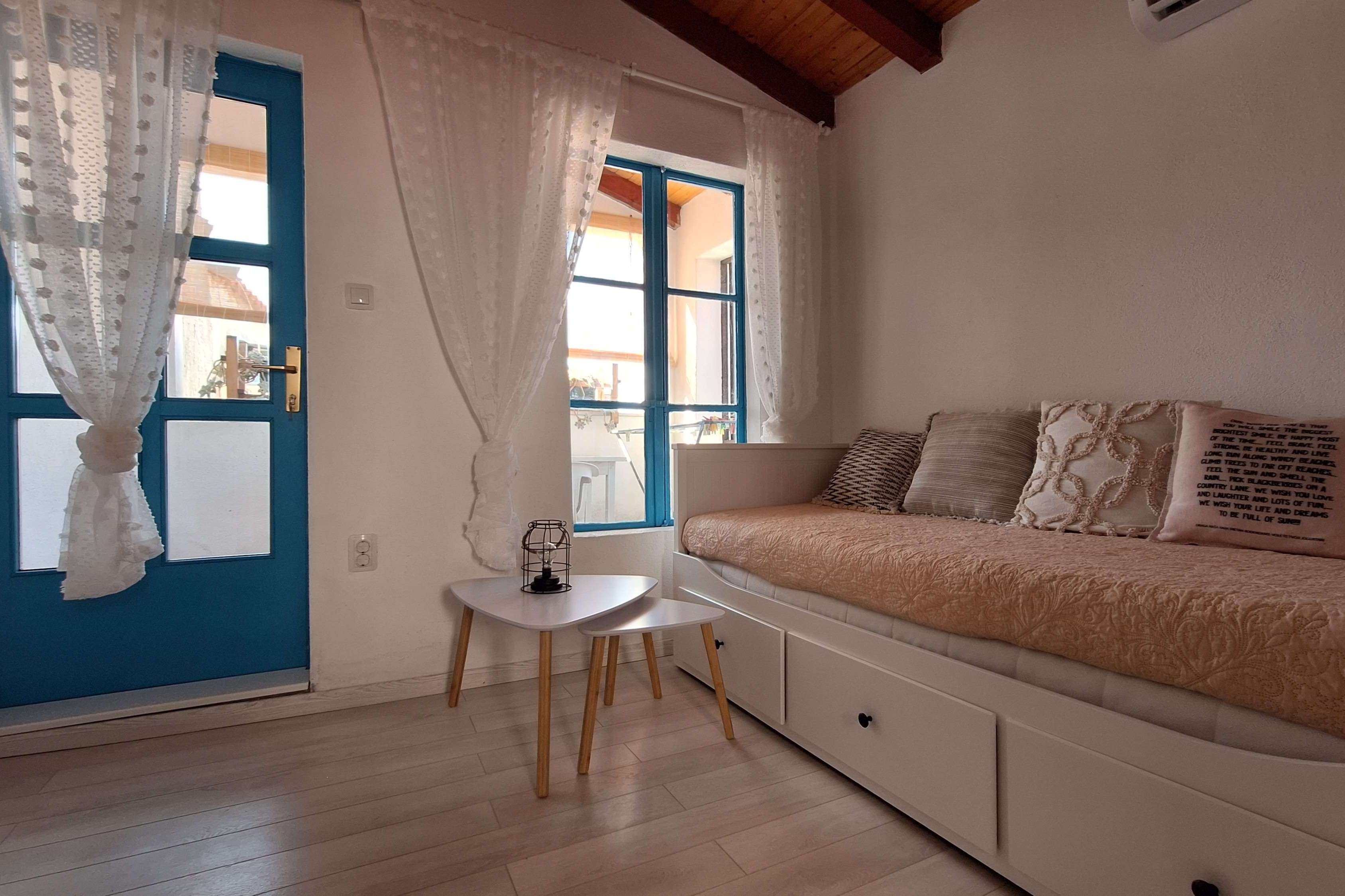 Studio flat with balcony Krk (AS-23494-a)