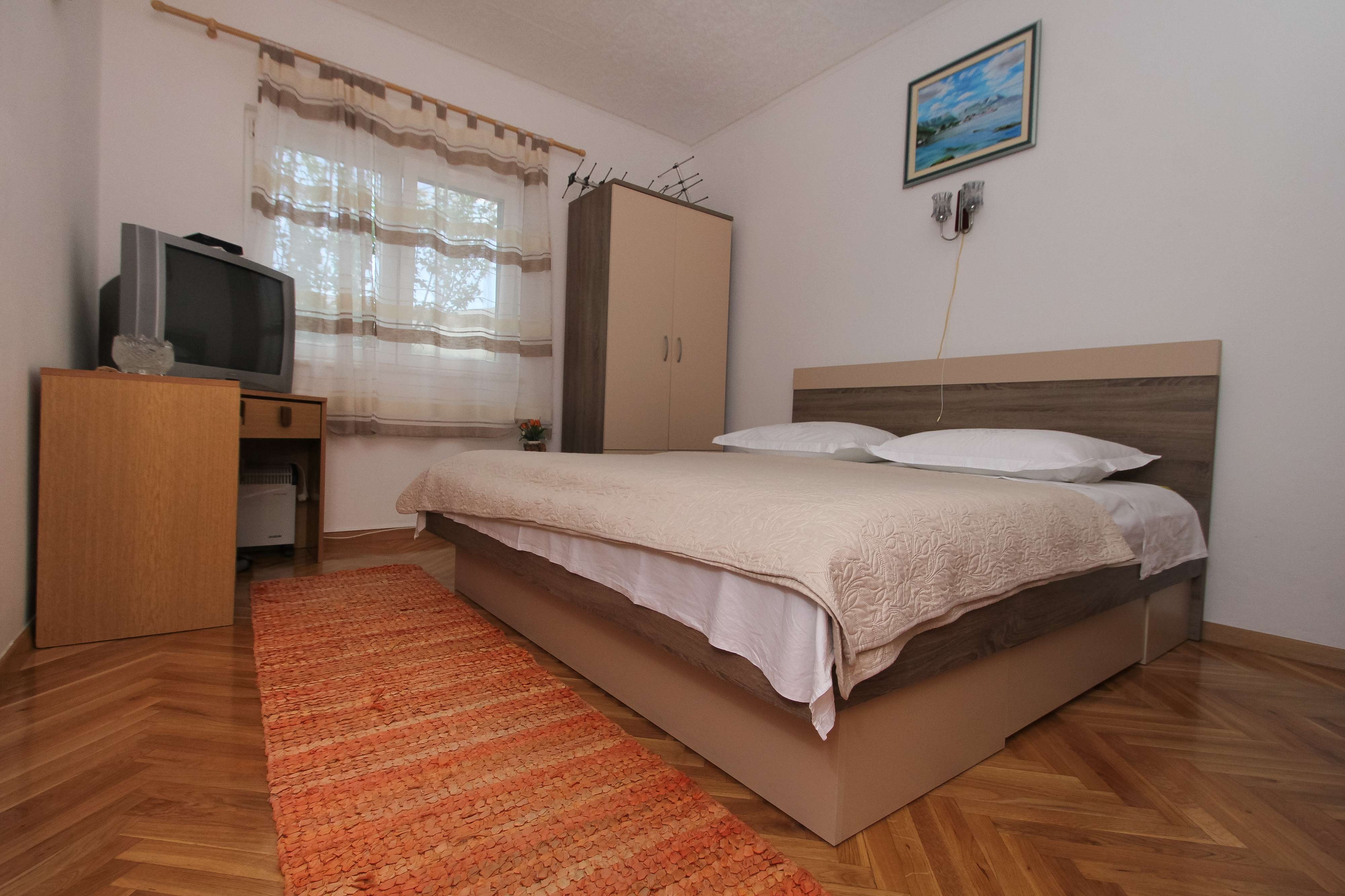 Two bedroom apartment with terrace and sea view Kaštel Sućurac, Kaštela  A-a