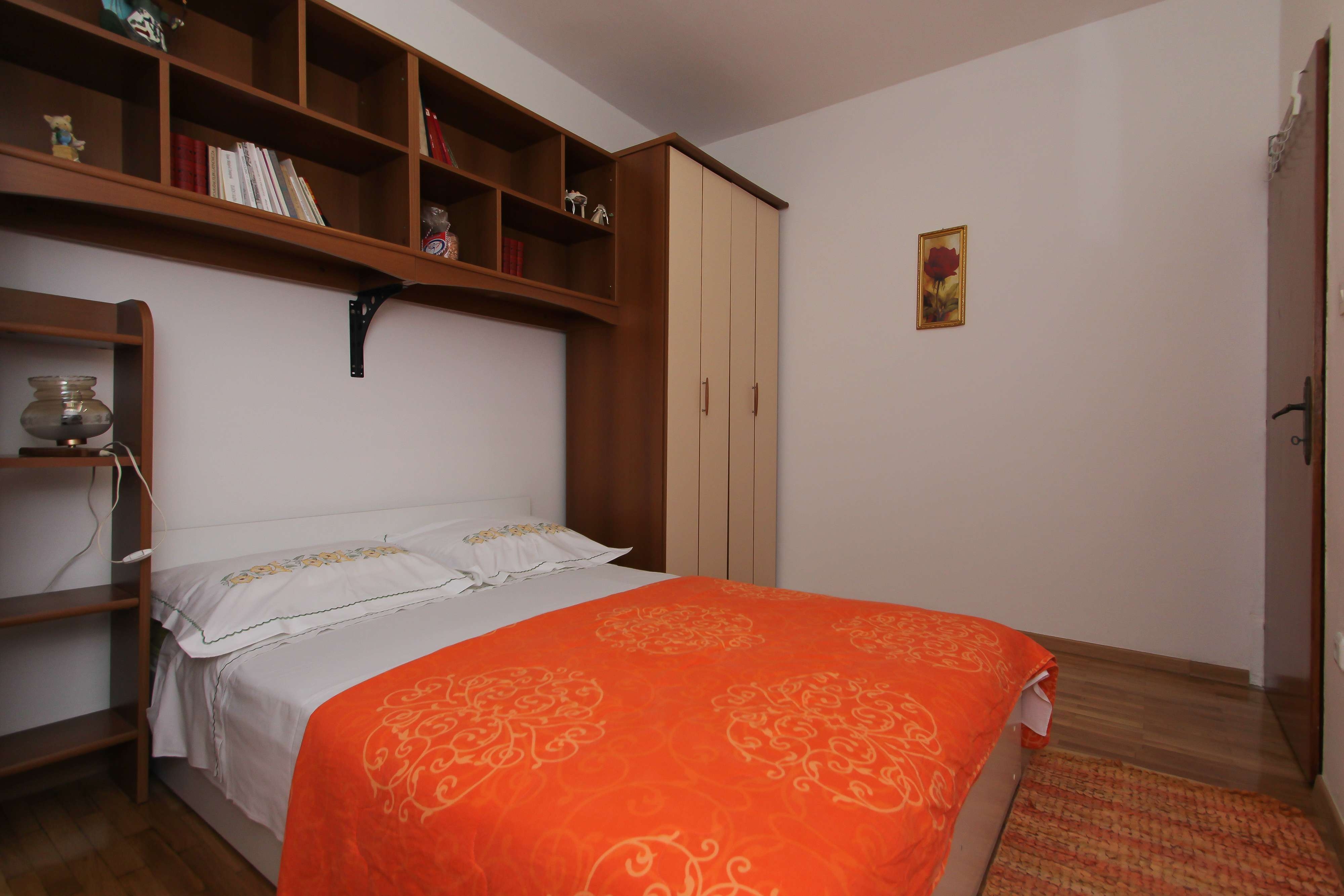 Two bedroom apartment with terrace and sea view Kaštel Sućurac, Kaštela  A-a