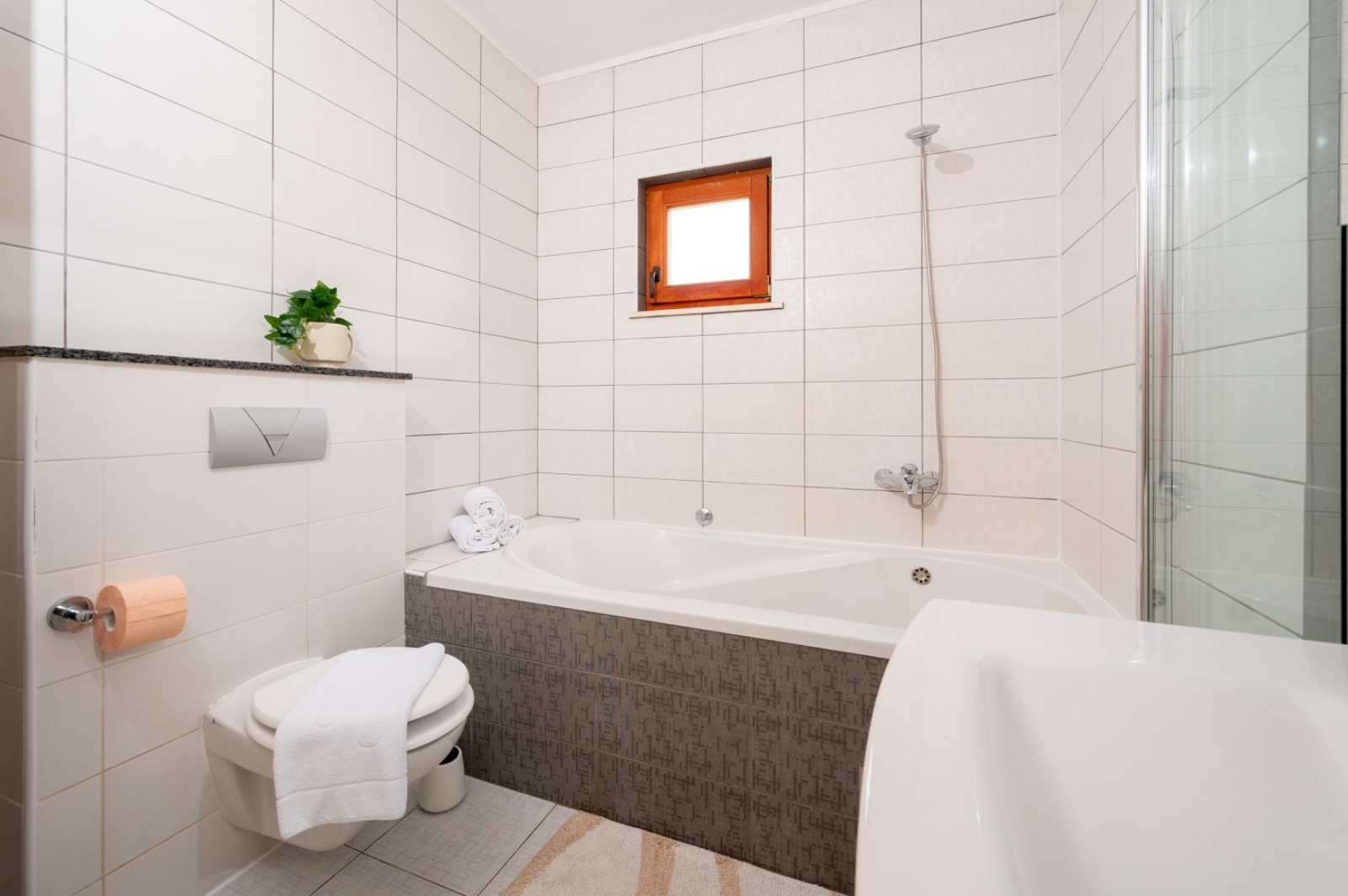 Two bedroom apartment with terrace and sea view Okrug Gornji, Čiovo  A-a
