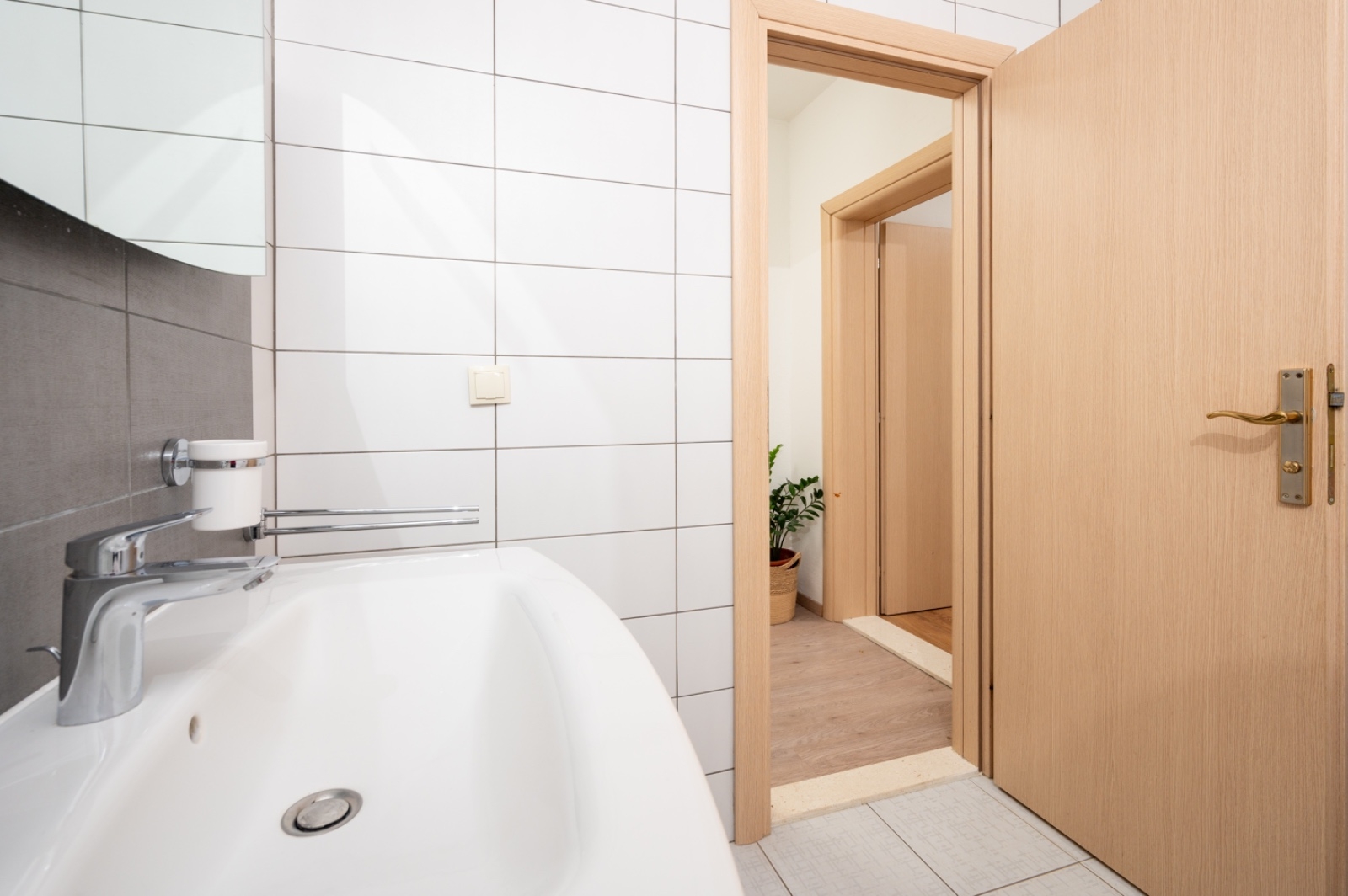Two bedroom apartment with terrace and sea view Okrug Gornji, Čiovo  A-a