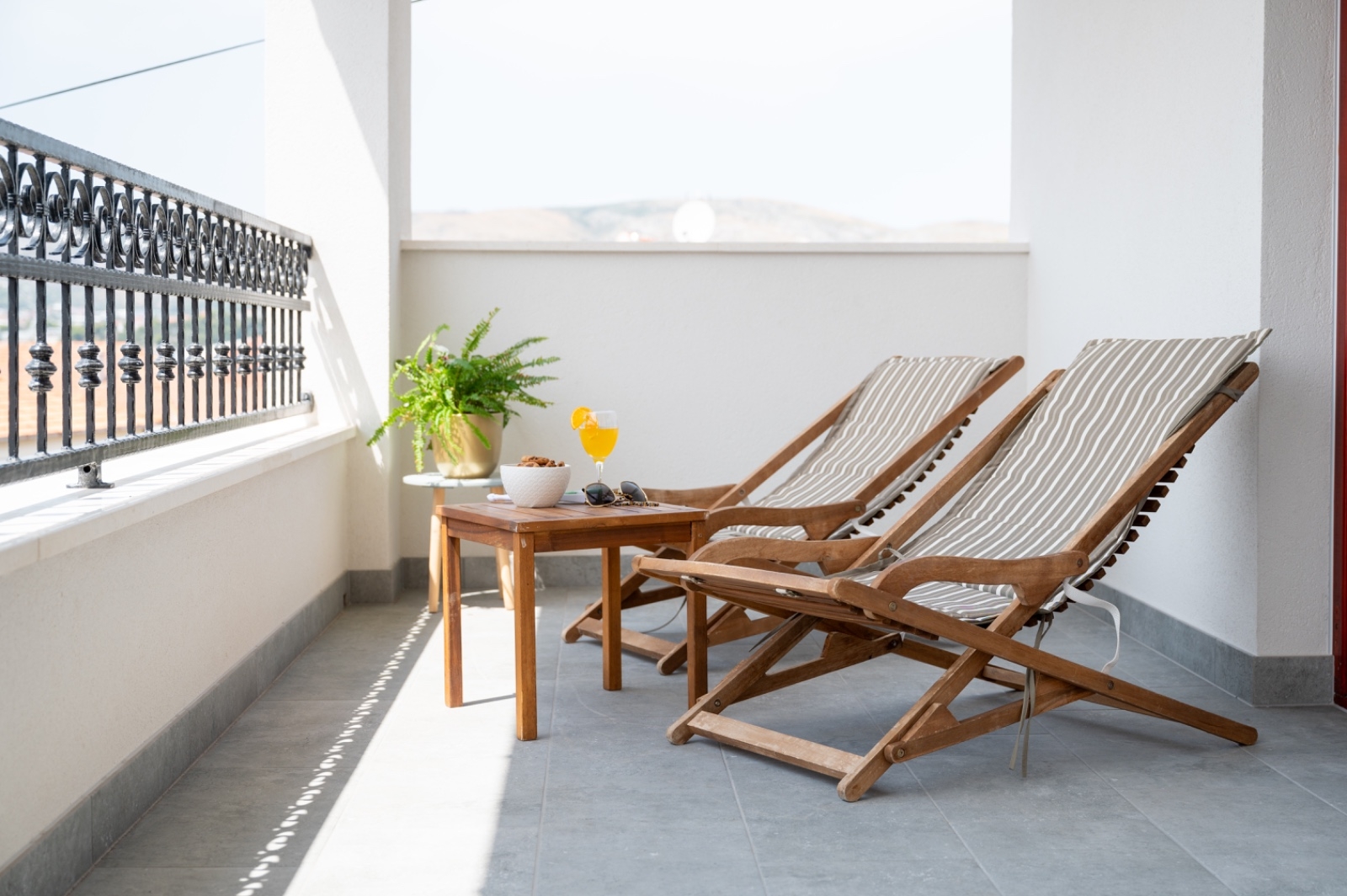 Two bedroom apartment with terrace and sea view Okrug Gornji, Čiovo  A-a