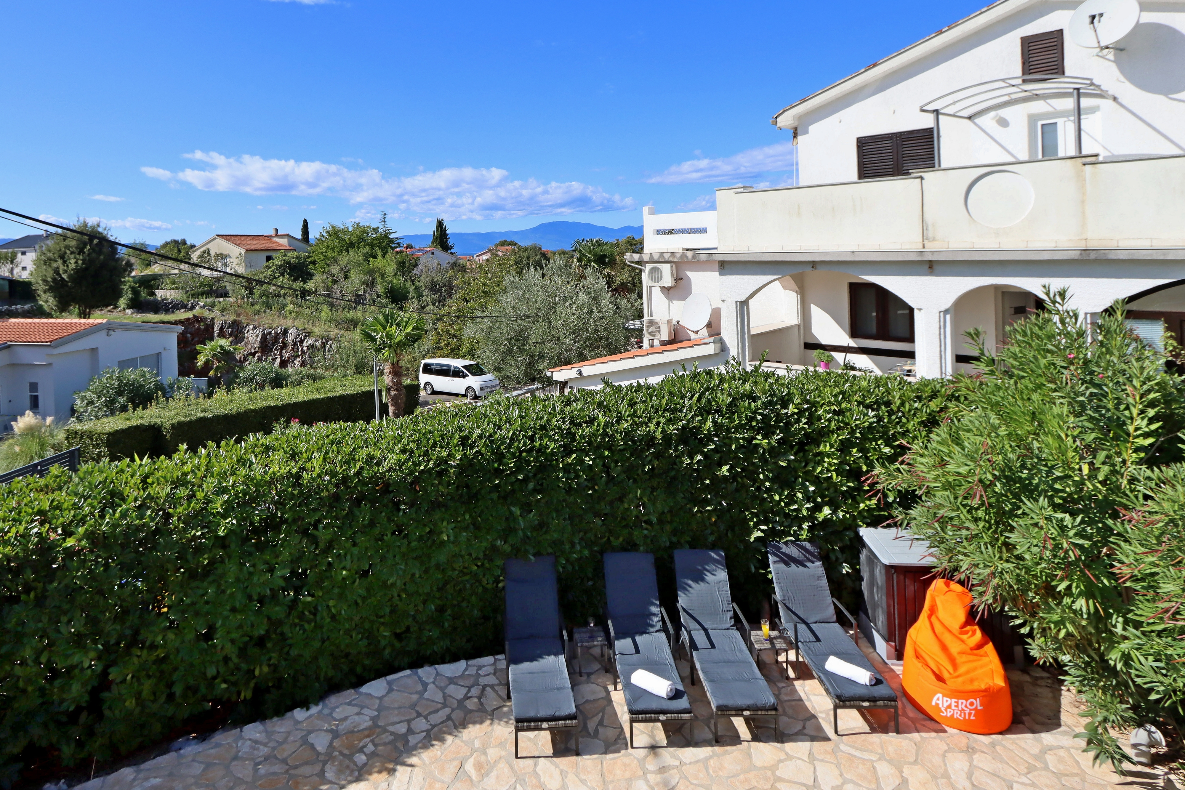 Three bedroom house with terrace Malinska, Krk  K