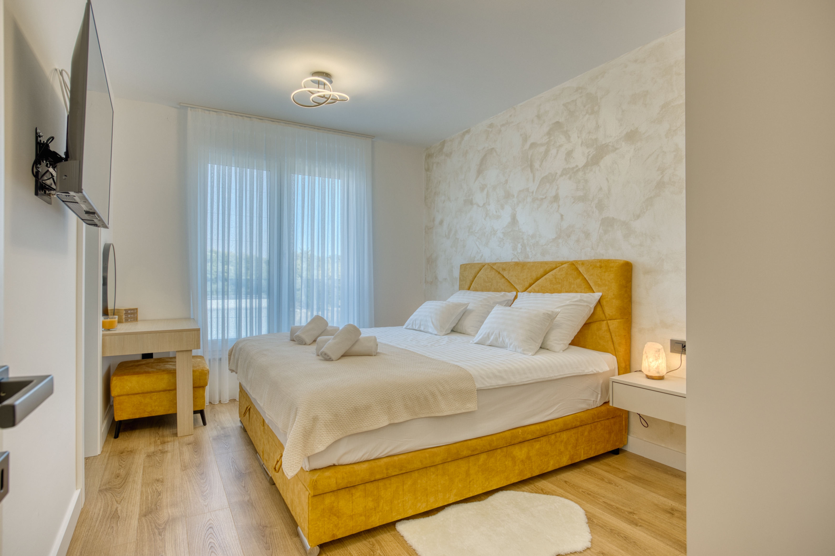 Four bedroom house with terrace and sea view Zaton, Zadar  K