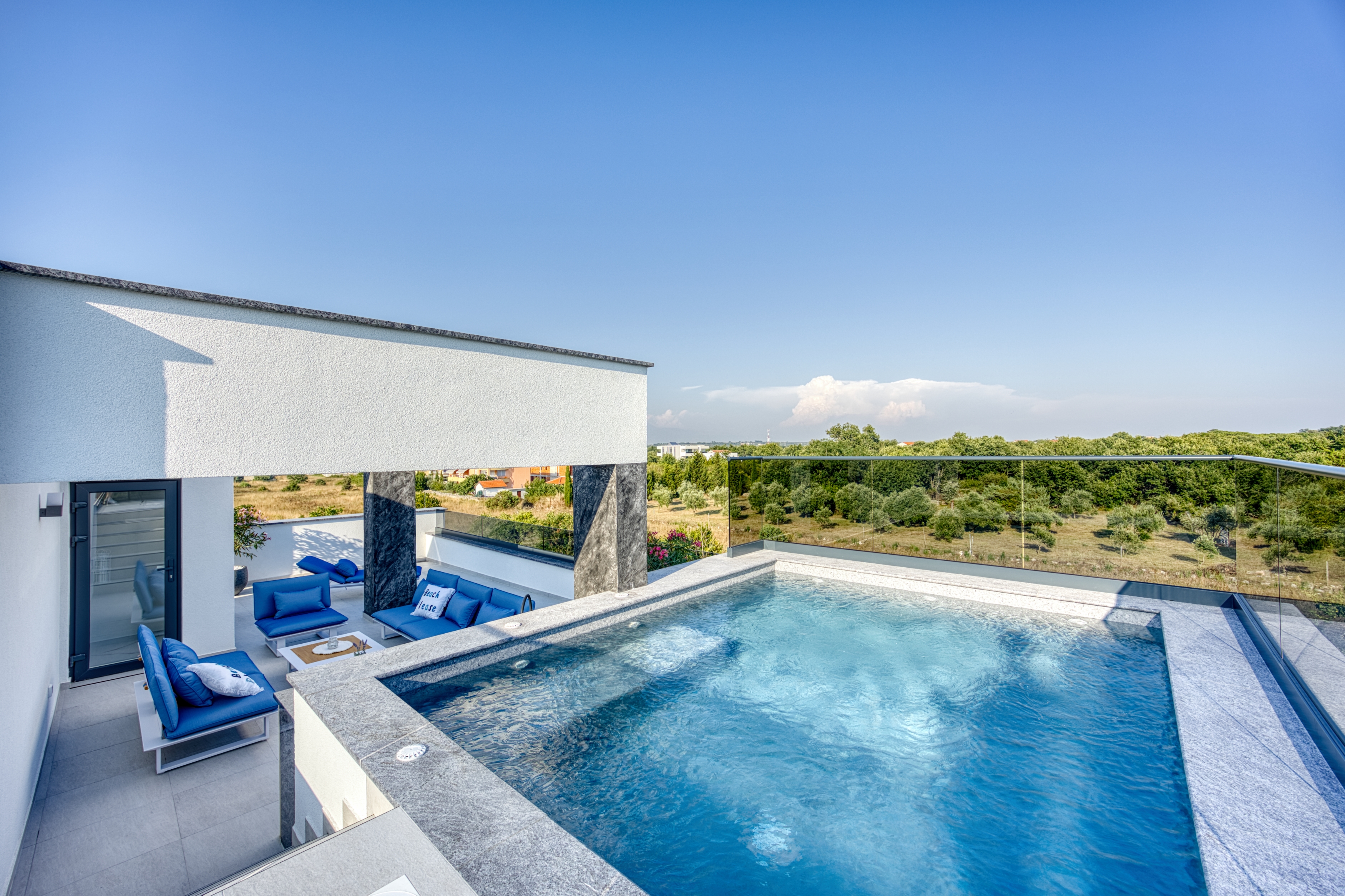 Four bedroom house with terrace and sea view Zaton, Zadar  K