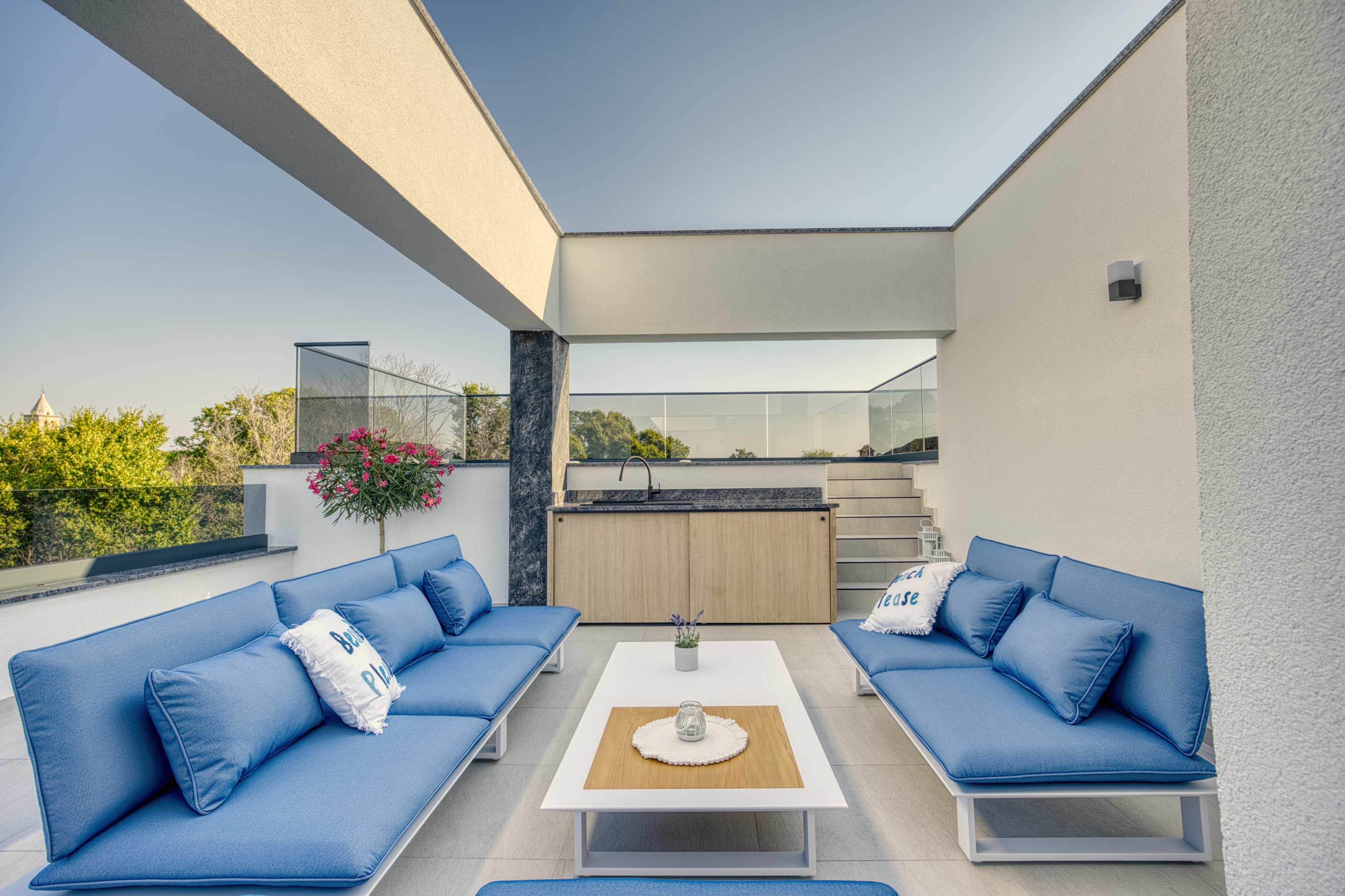 Four bedroom house with terrace and sea view Zaton, Zadar  K