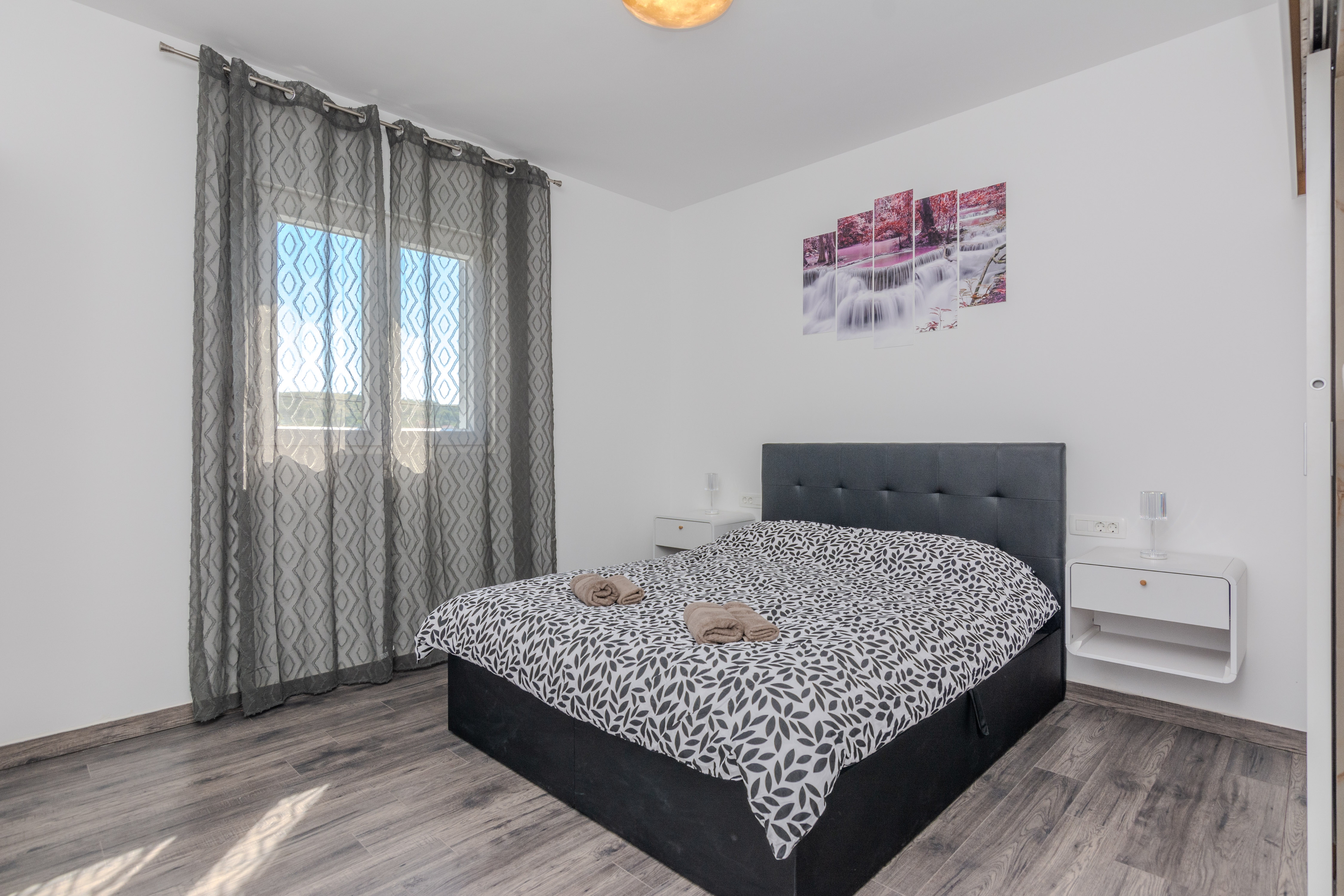 Four bedroom house with terrace Vir - Lozice, Vir  K